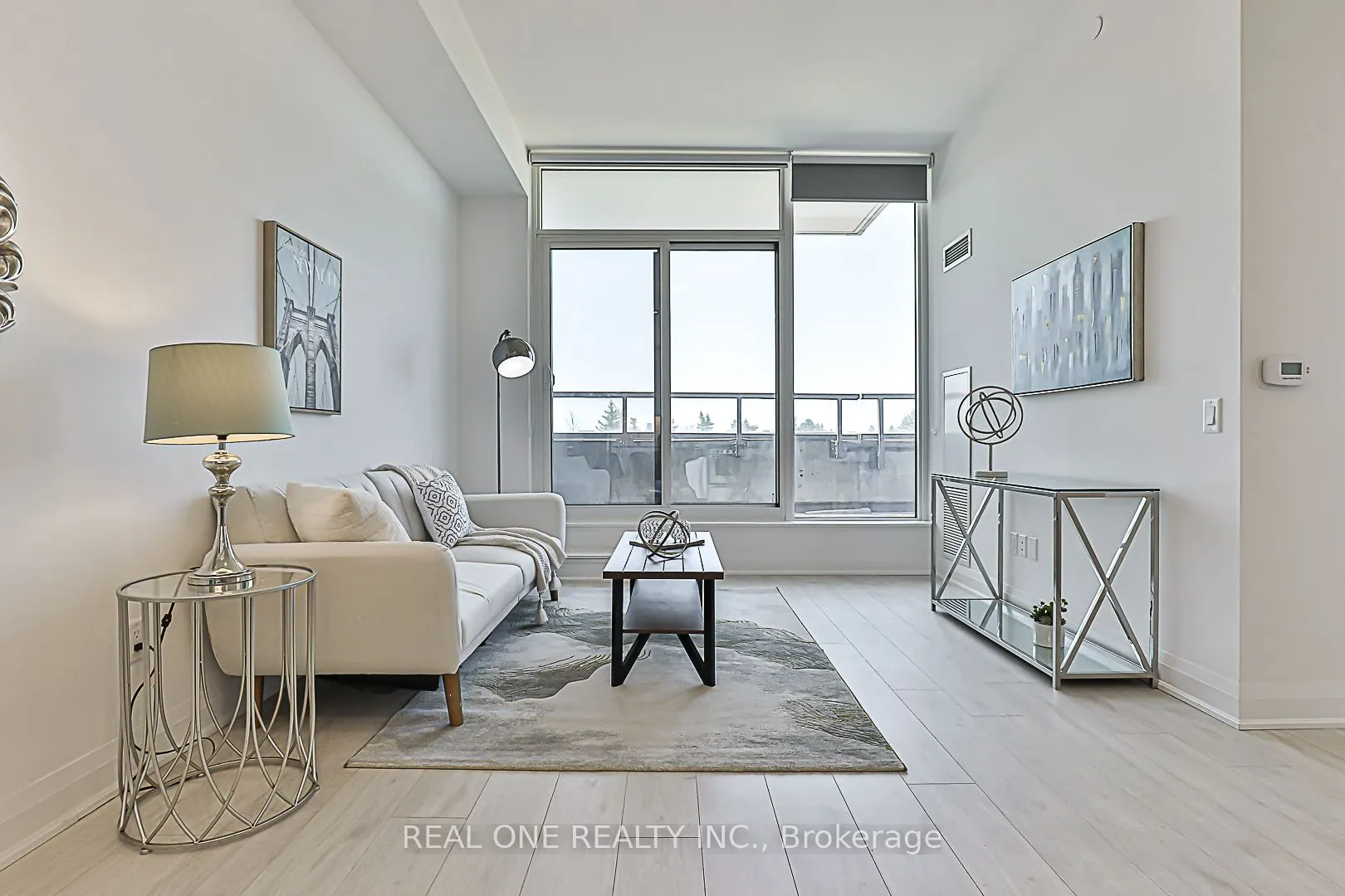 10 Gatineau Drive #210