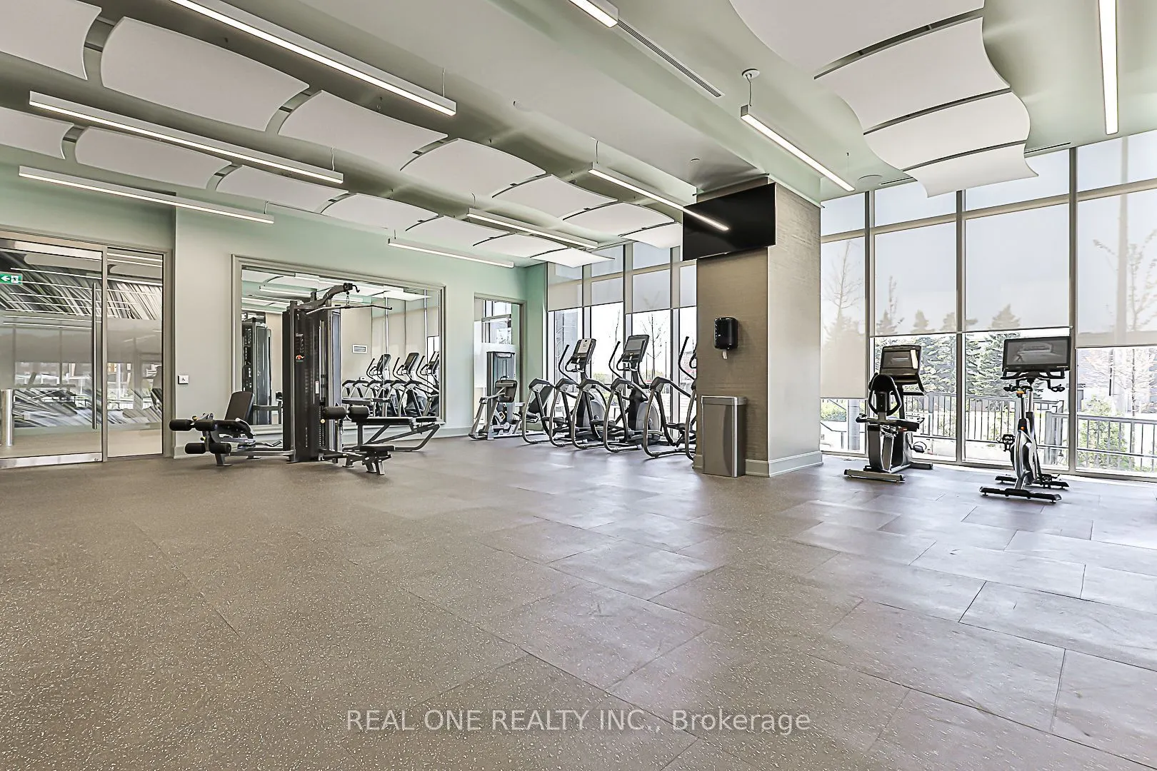 10 Gatineau Drive #210