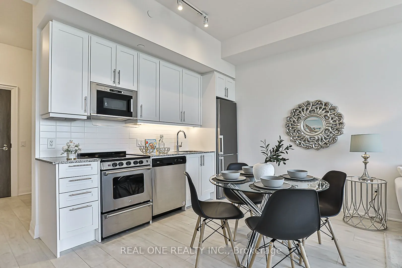 10 Gatineau Drive #210