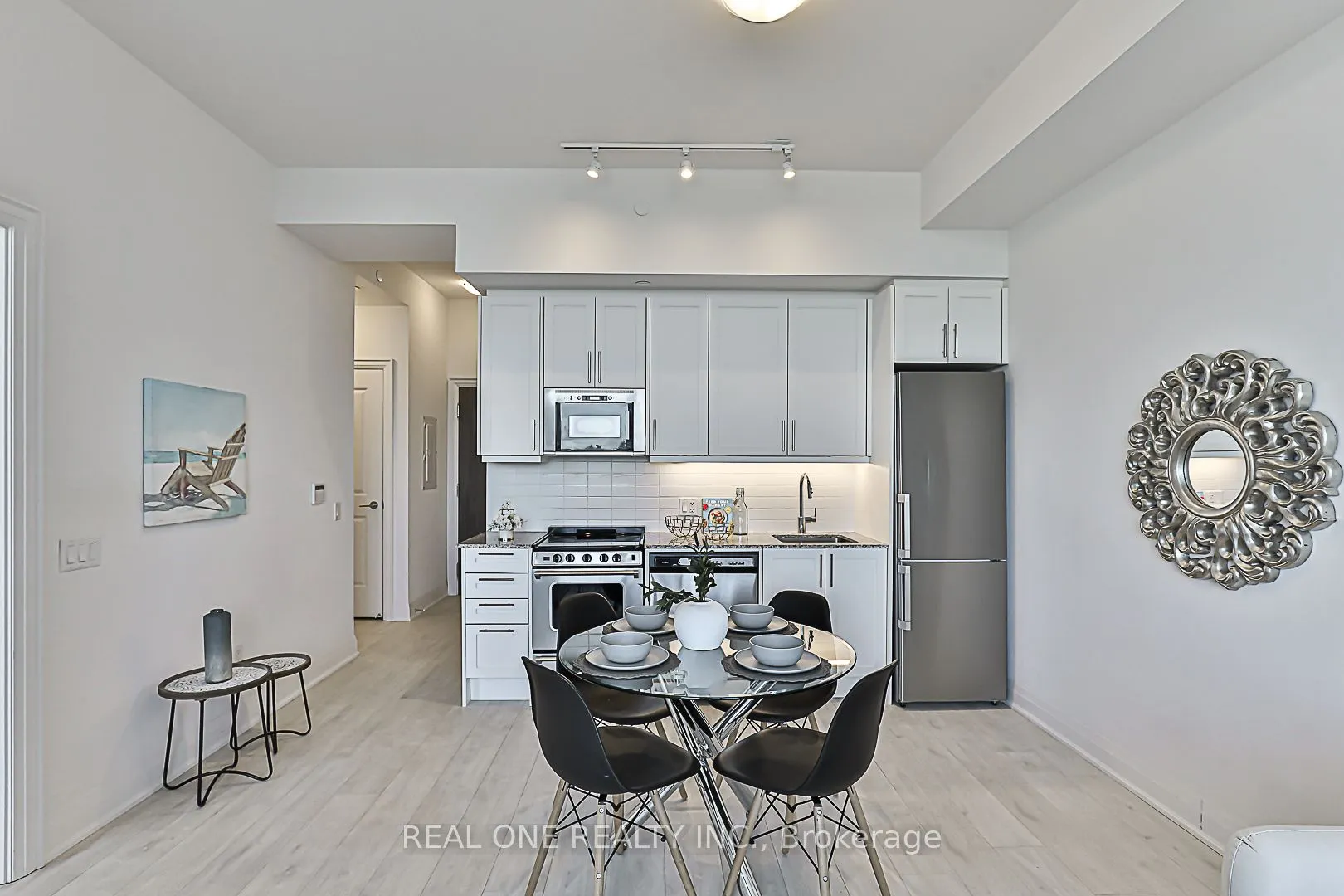 10 Gatineau Drive #210