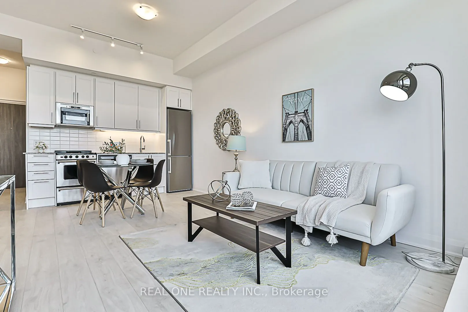 10 Gatineau Drive #210