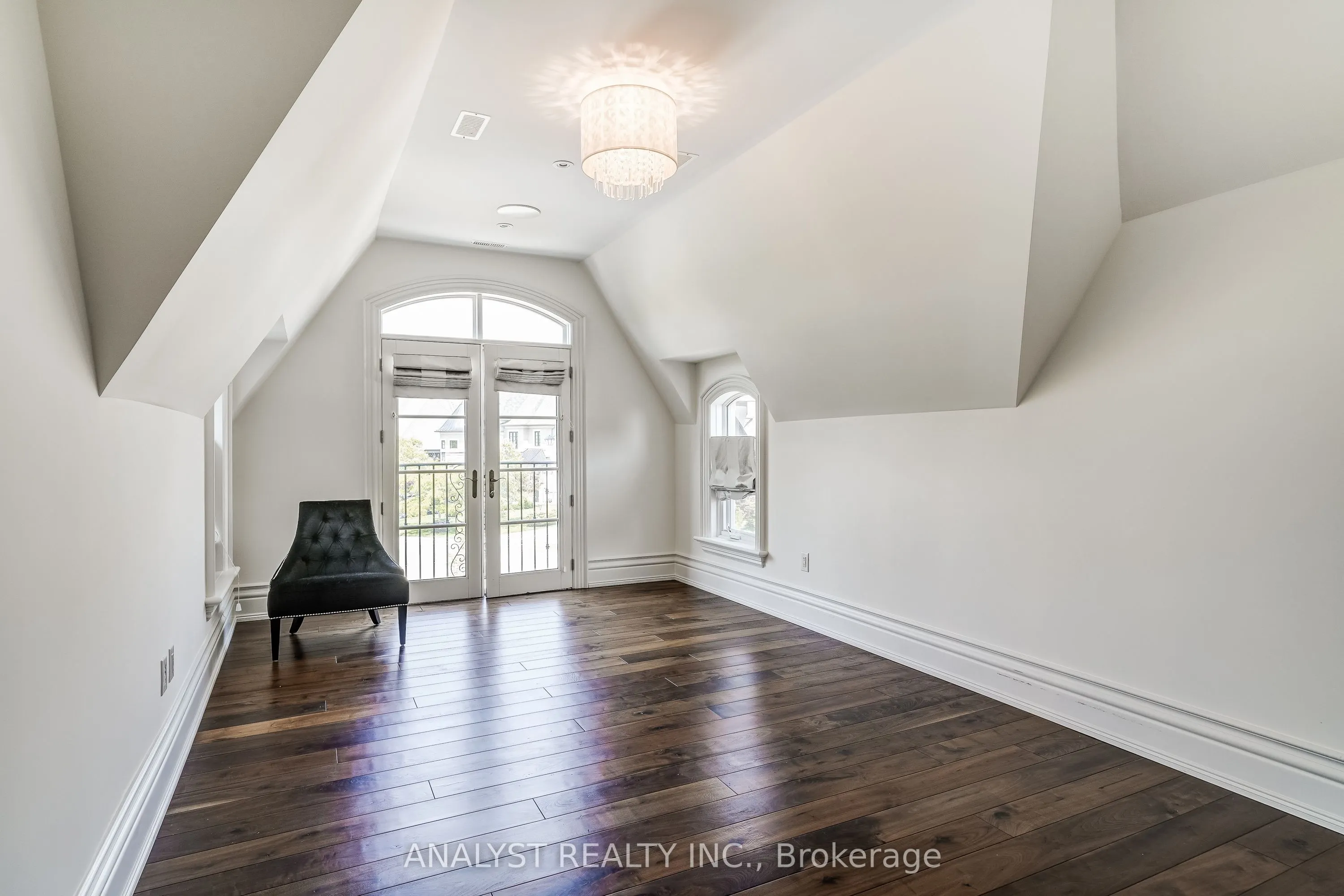 115 Hazelridge Court