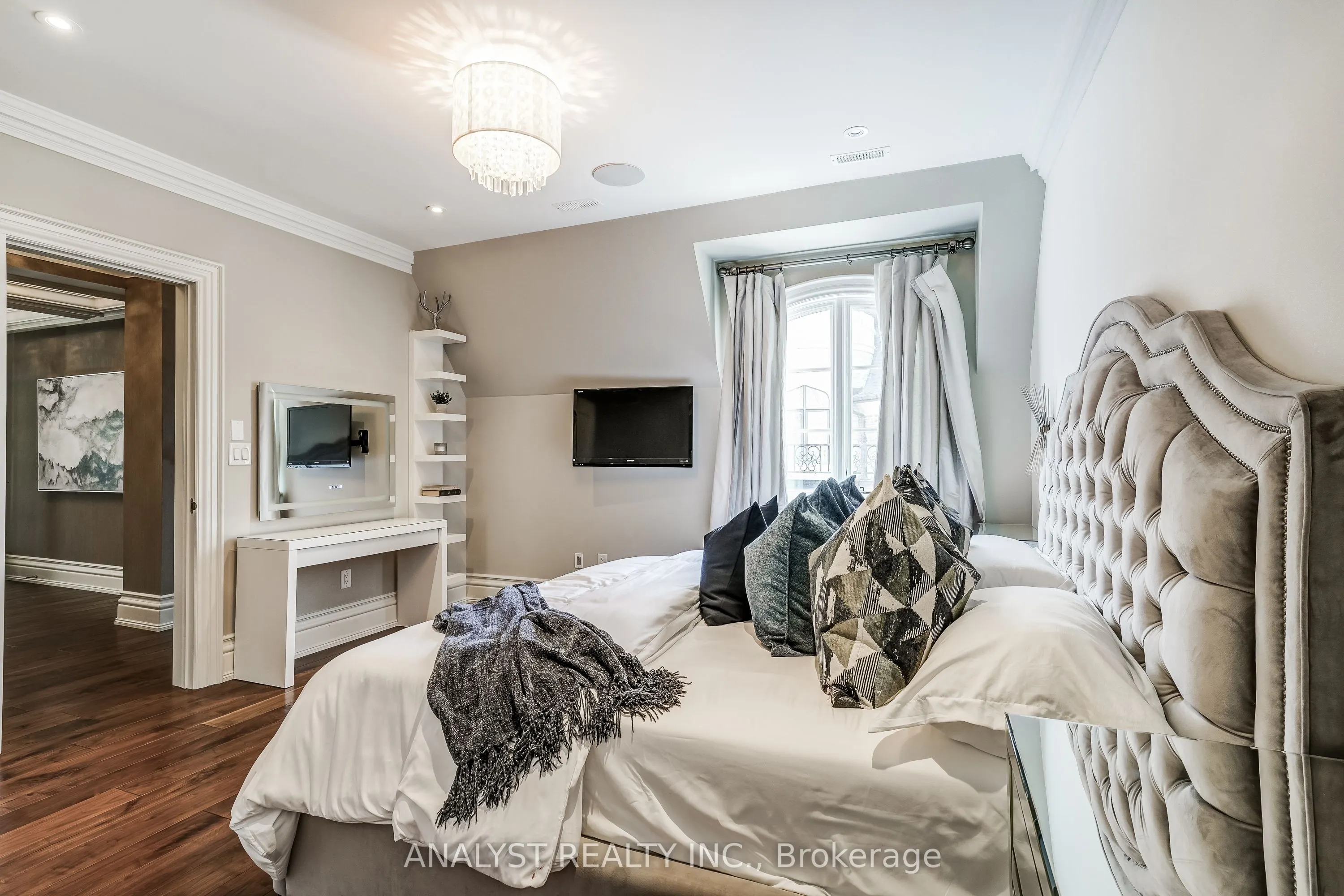 115 Hazelridge Court