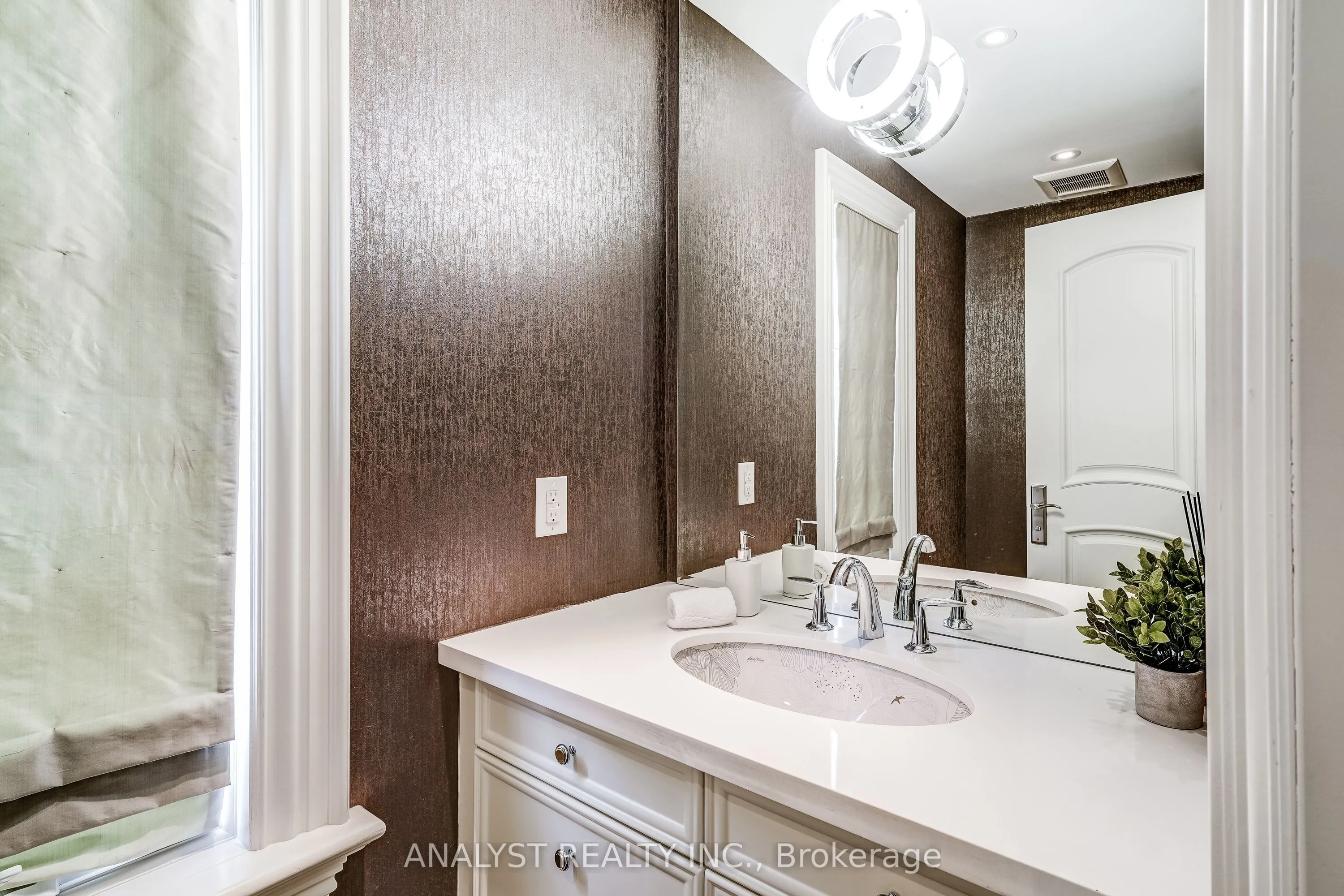 115 Hazelridge Court