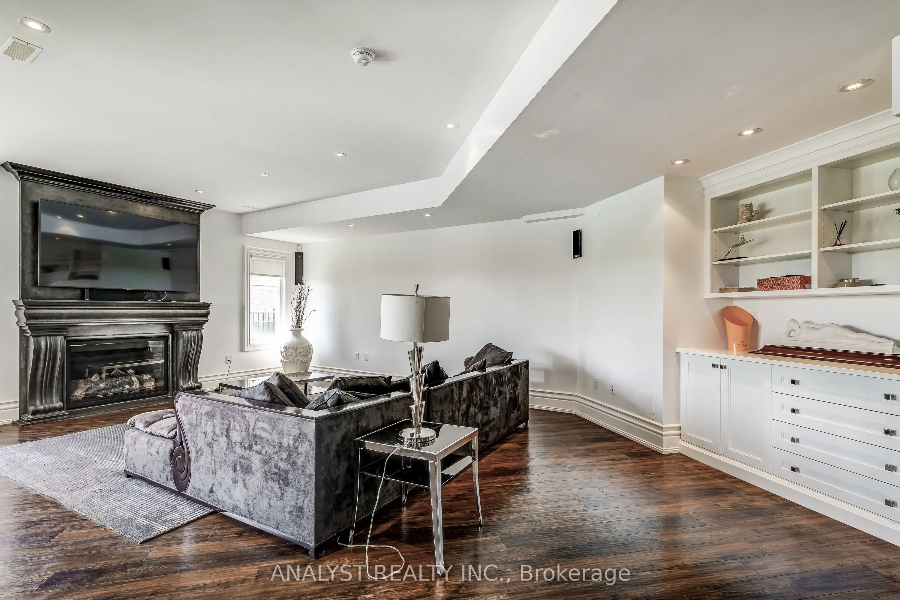 115 Hazelridge Court