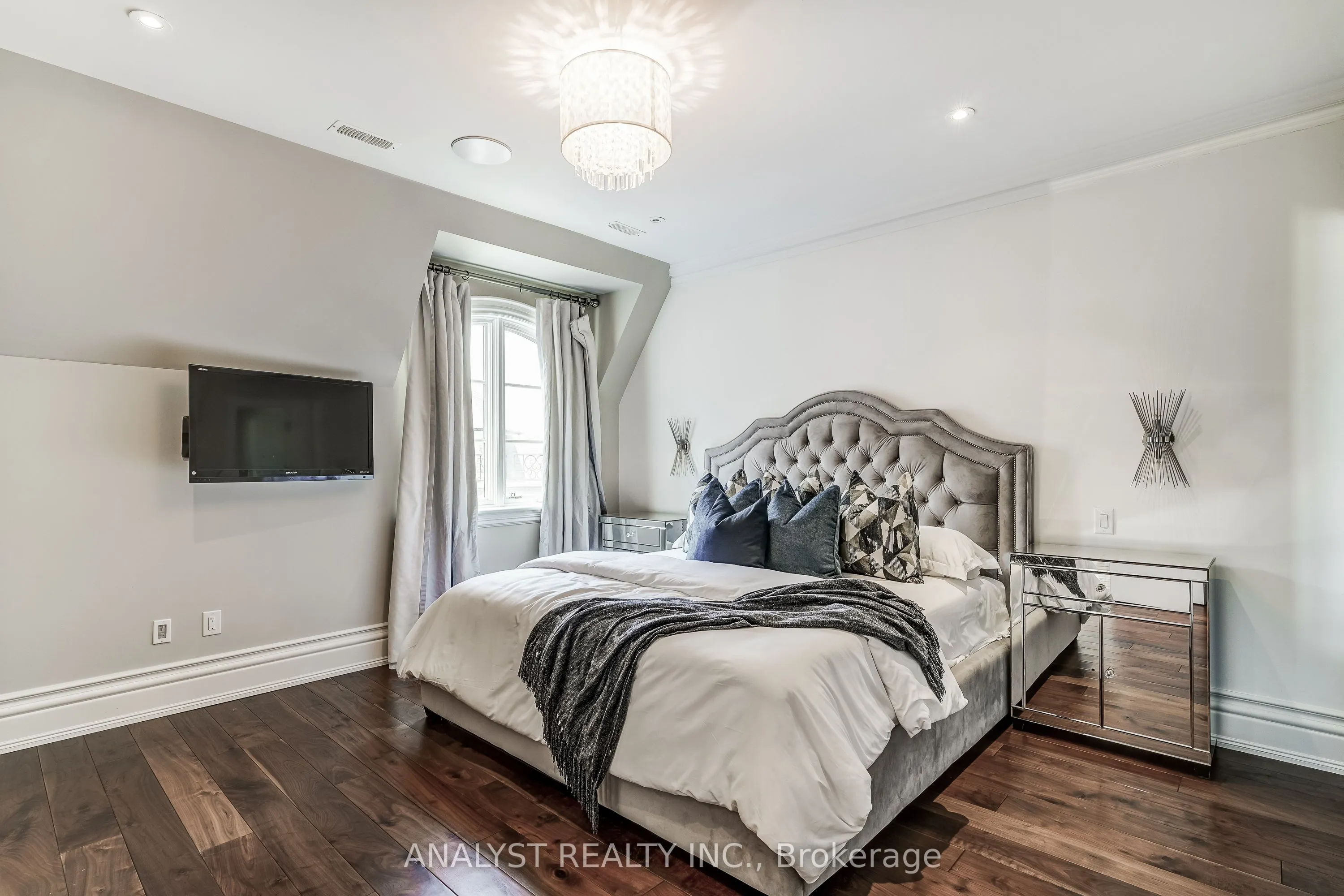 115 Hazelridge Court