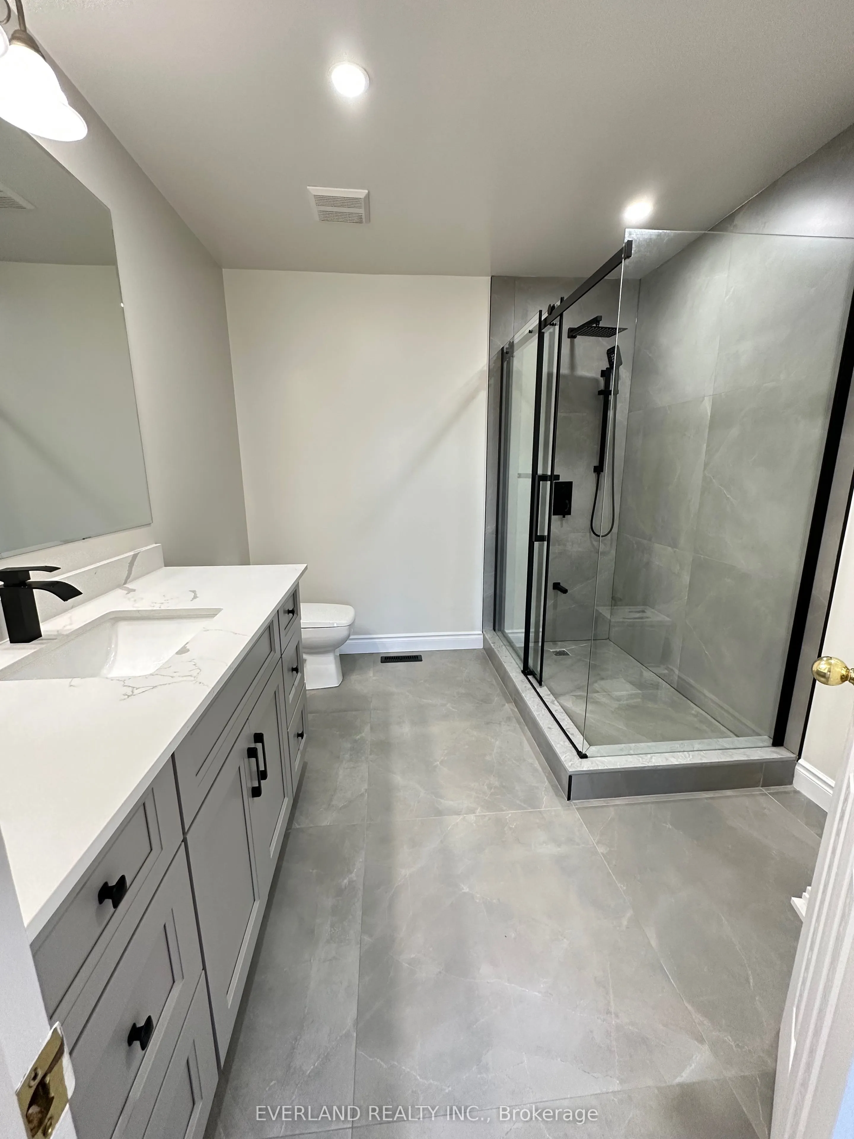 7 Bassett Avenue