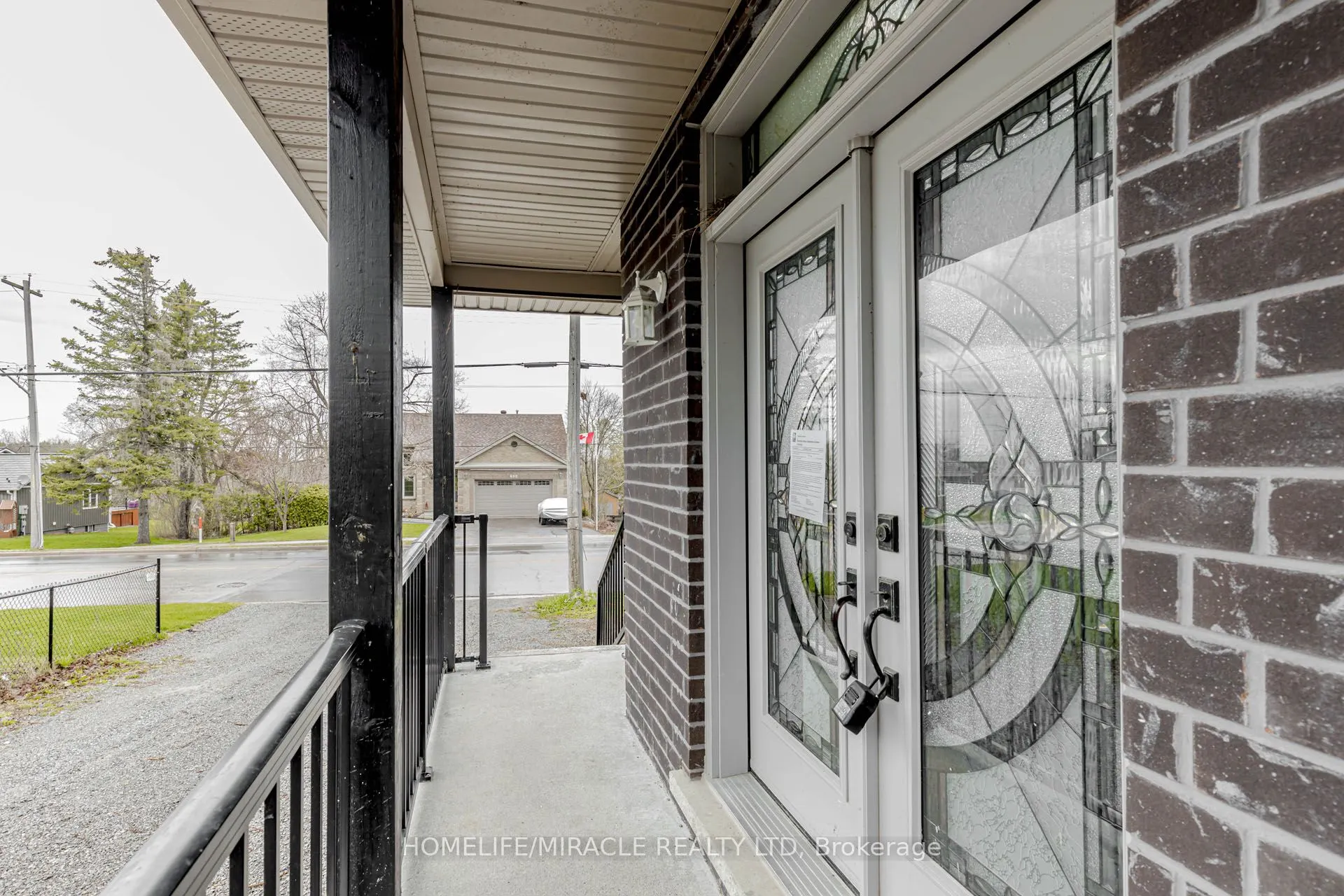 637 Simcoe Street