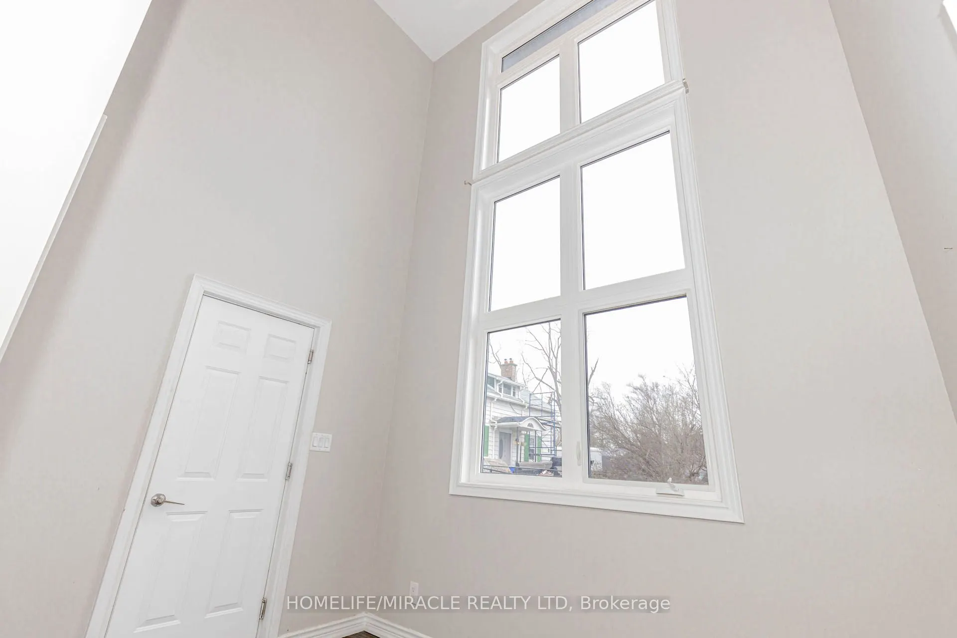 637 Simcoe Street