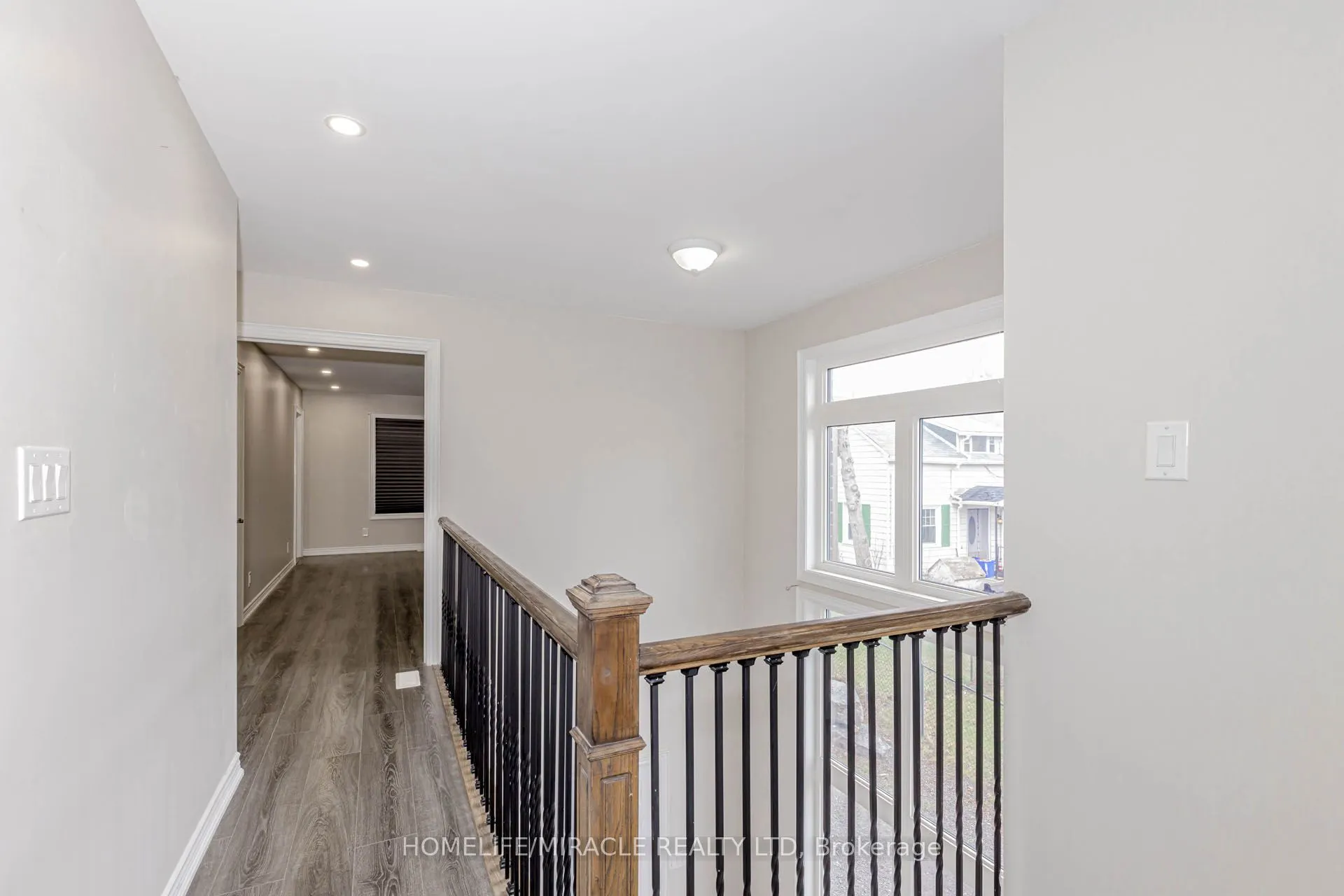 637 Simcoe Street