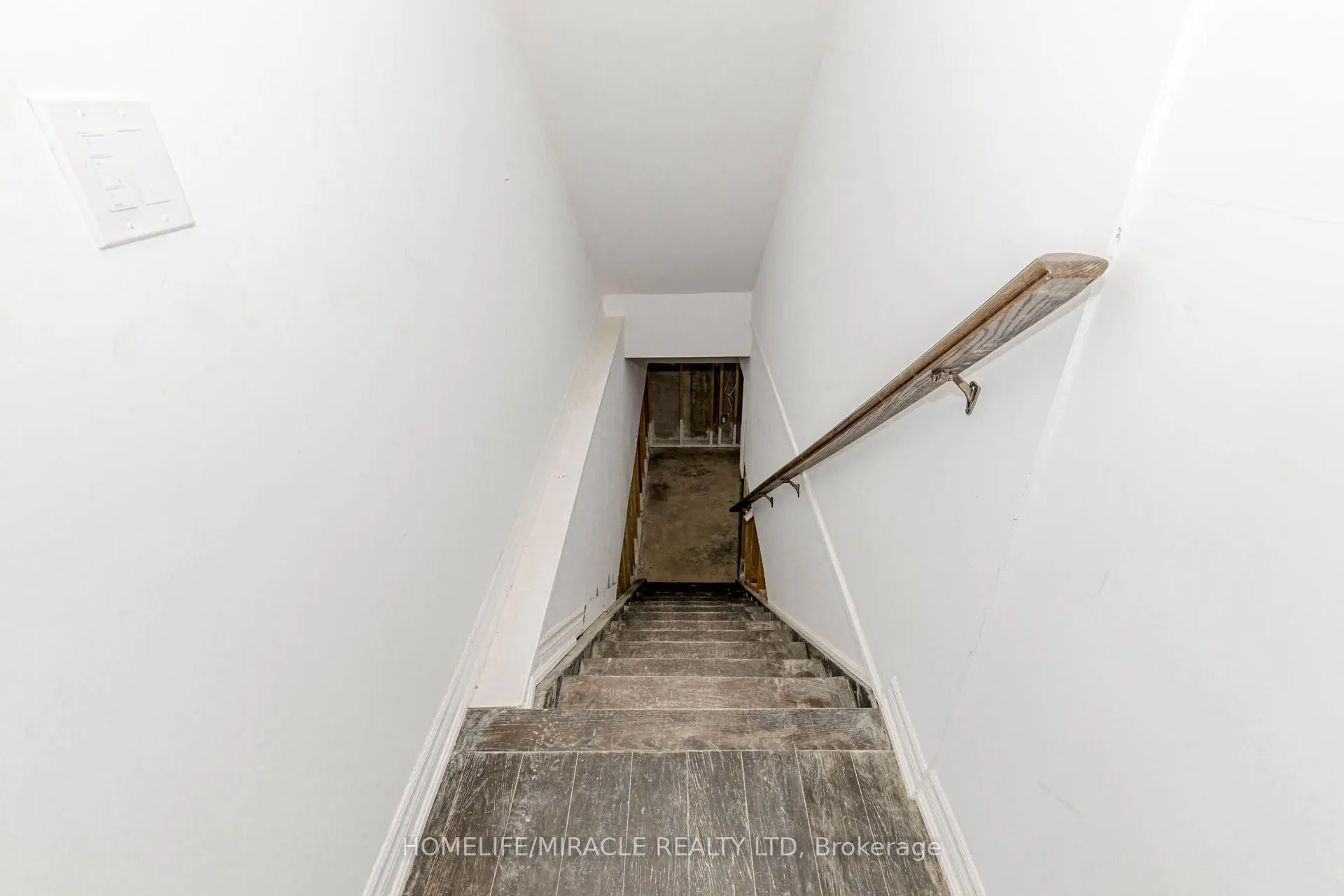 637 Simcoe Street
