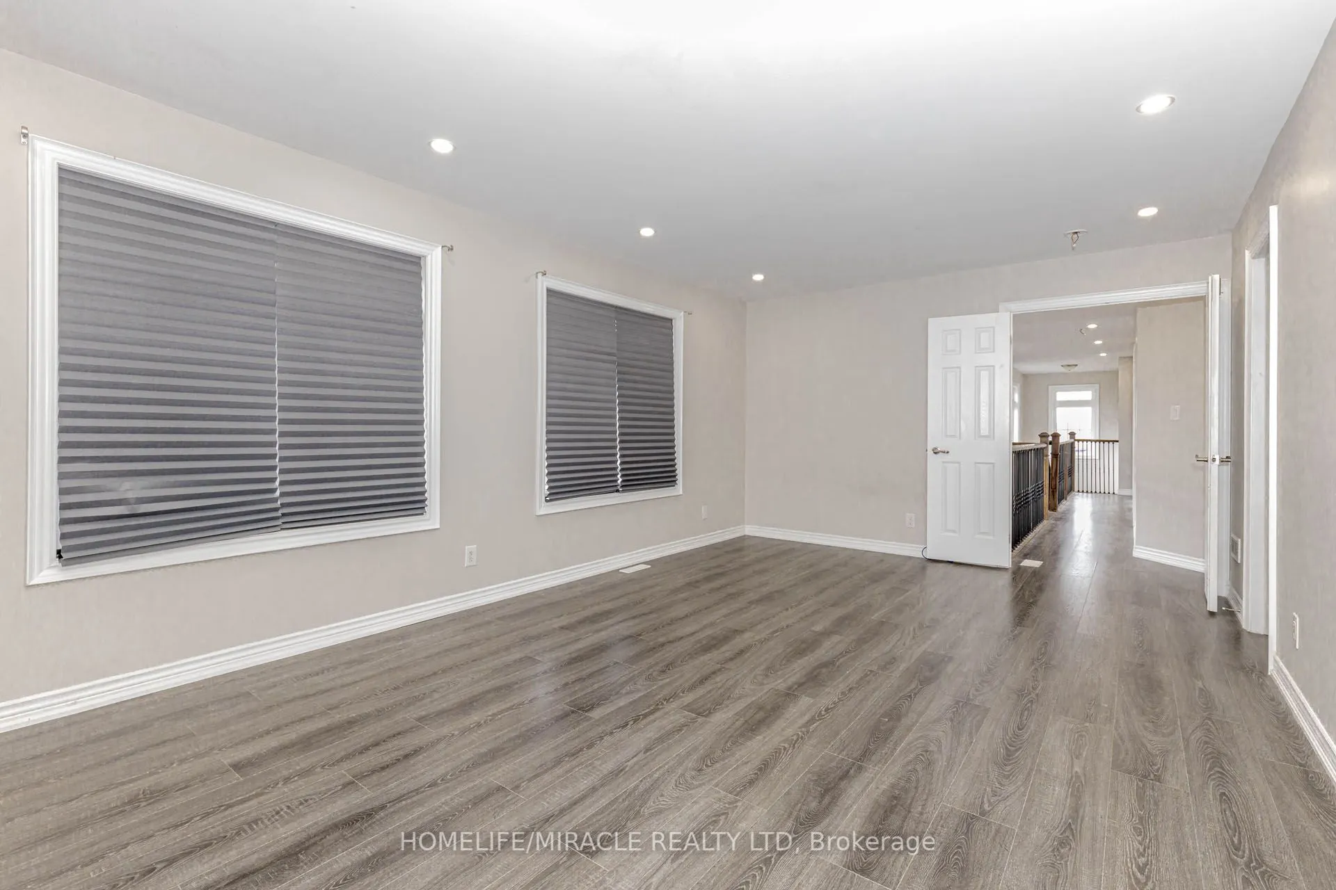 637 Simcoe Street