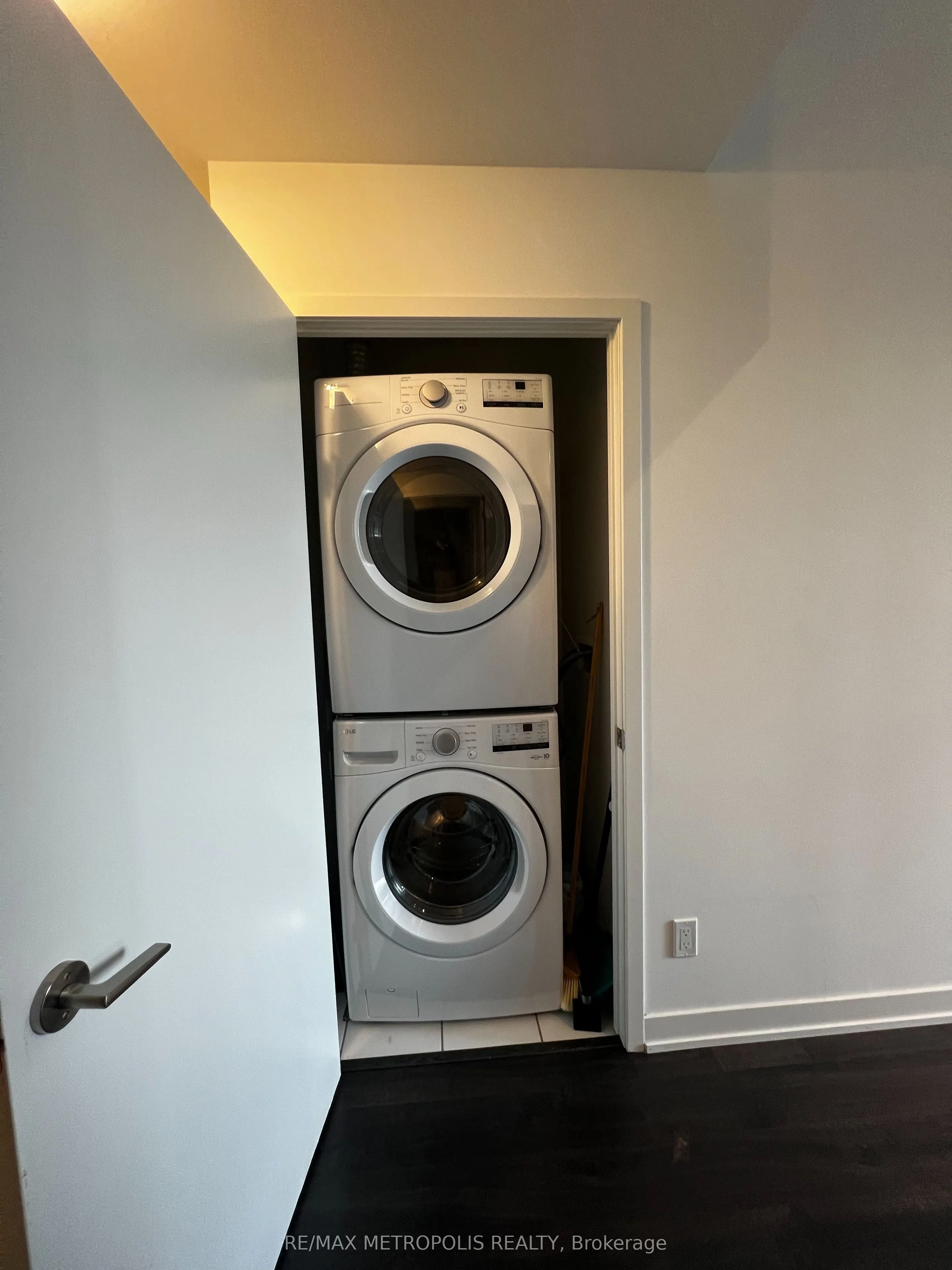 292 Verdale Crossing #1814