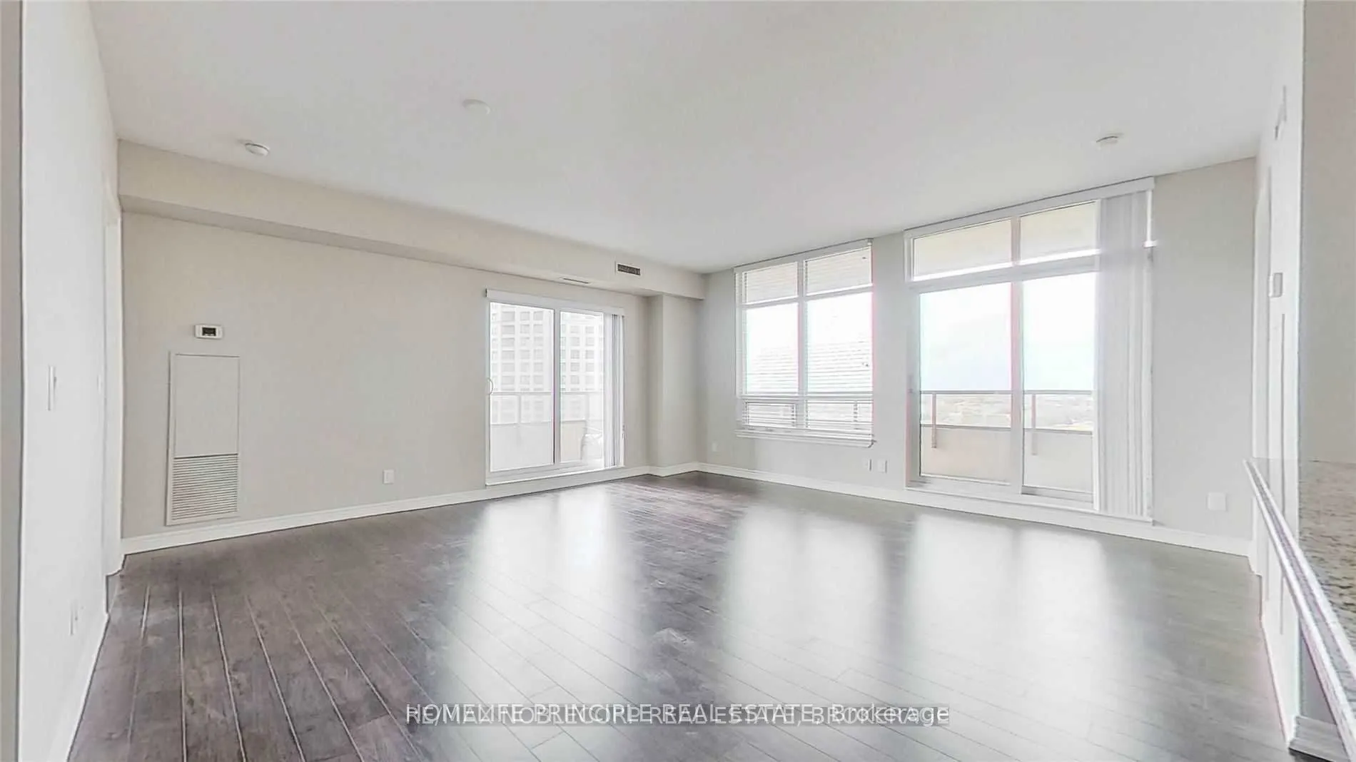 9245 Jane Street, #910