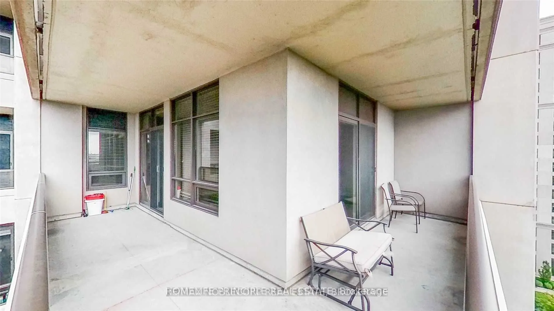 9245 Jane Street, #910