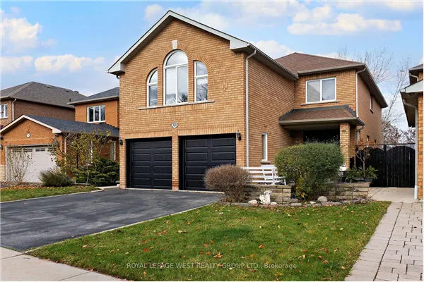 370 Royalpark Way