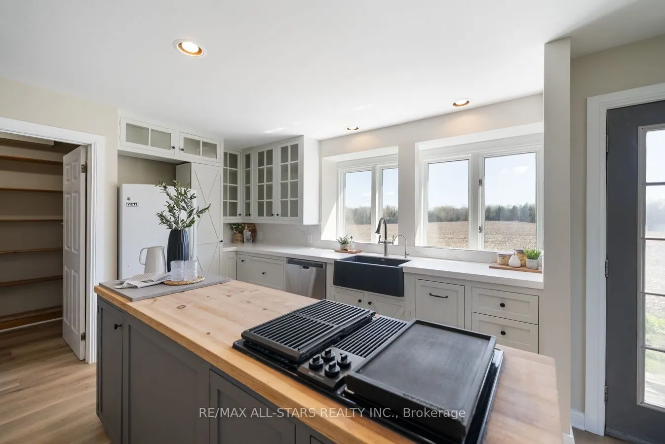 1705 Brock Concession 7