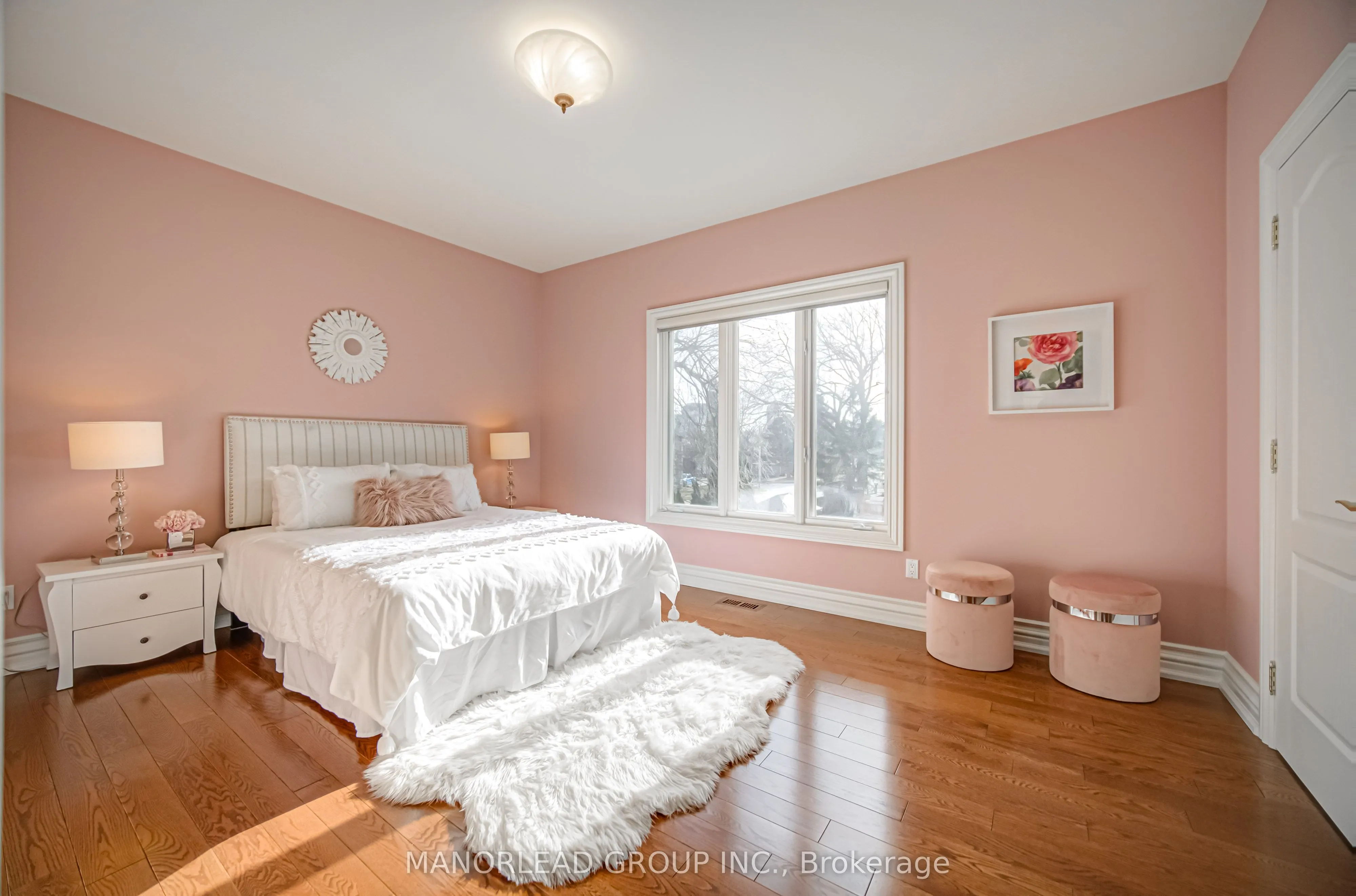 87 Arnold Avenue
