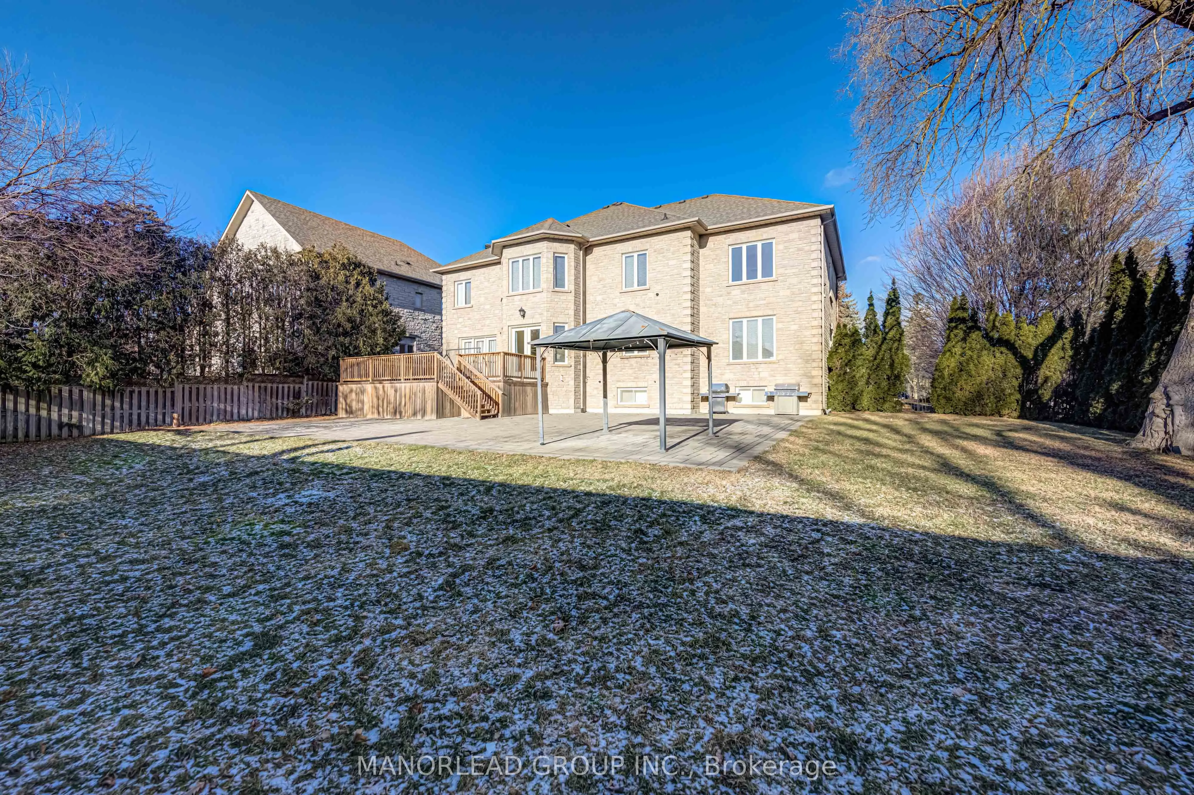 87 Arnold Avenue
