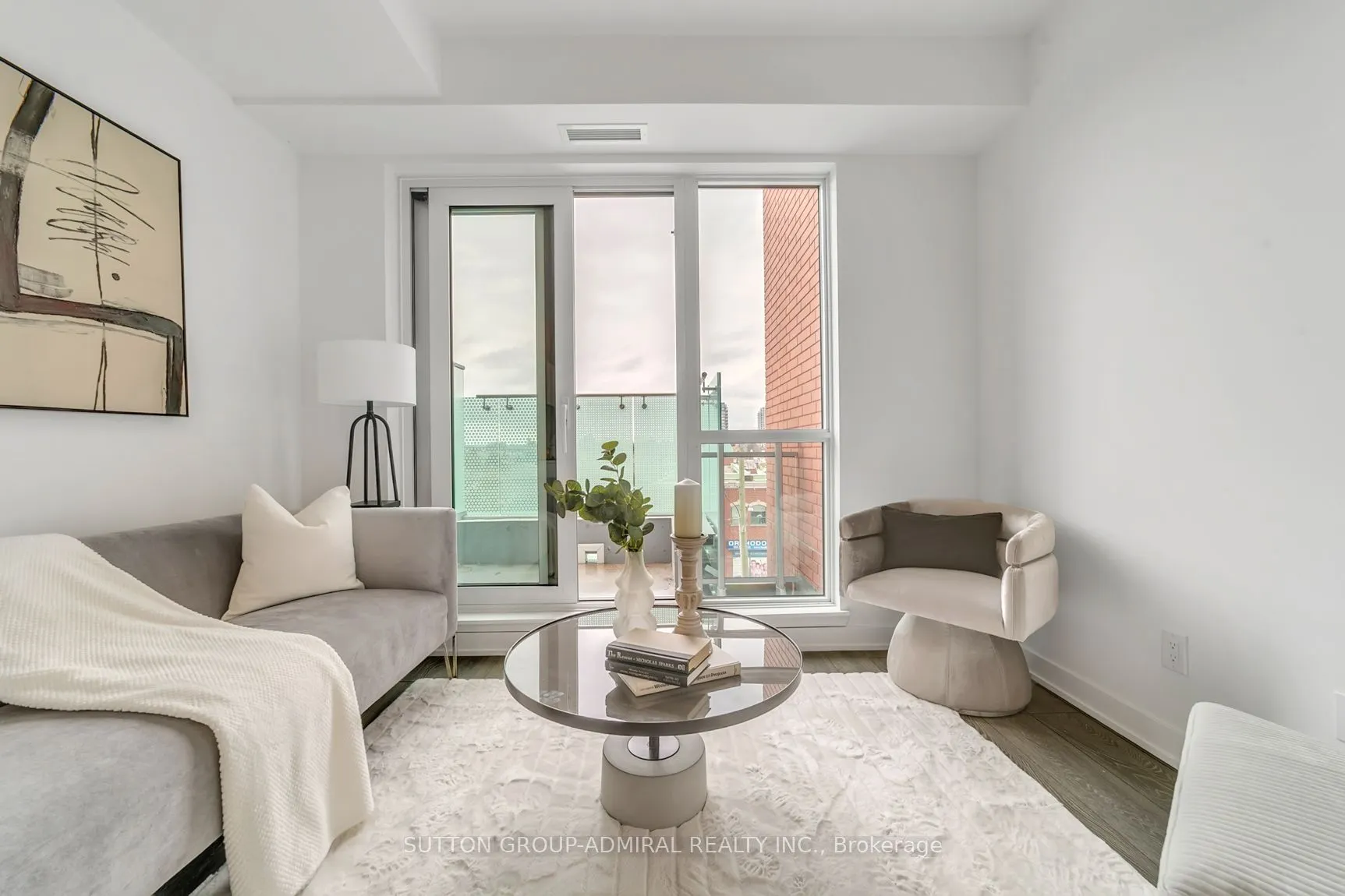 8888 Yonge Street #322