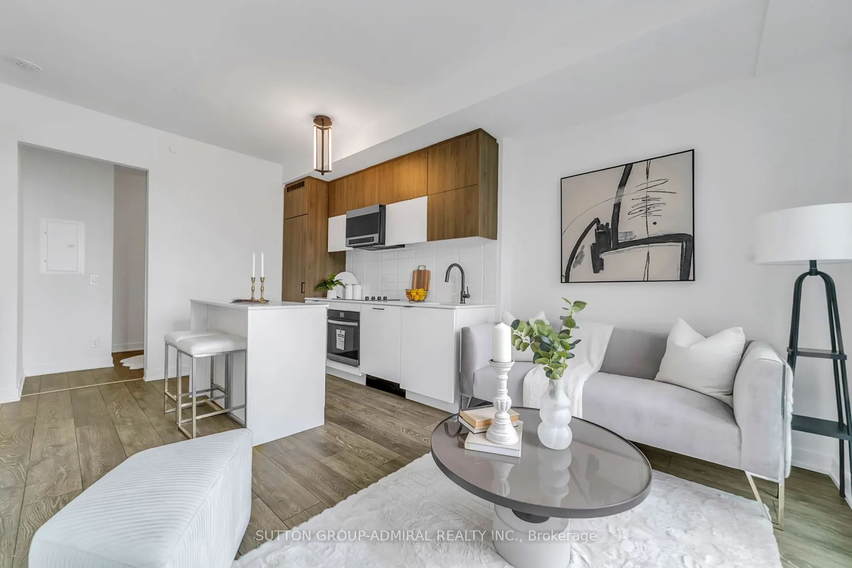 8888 Yonge Street #322