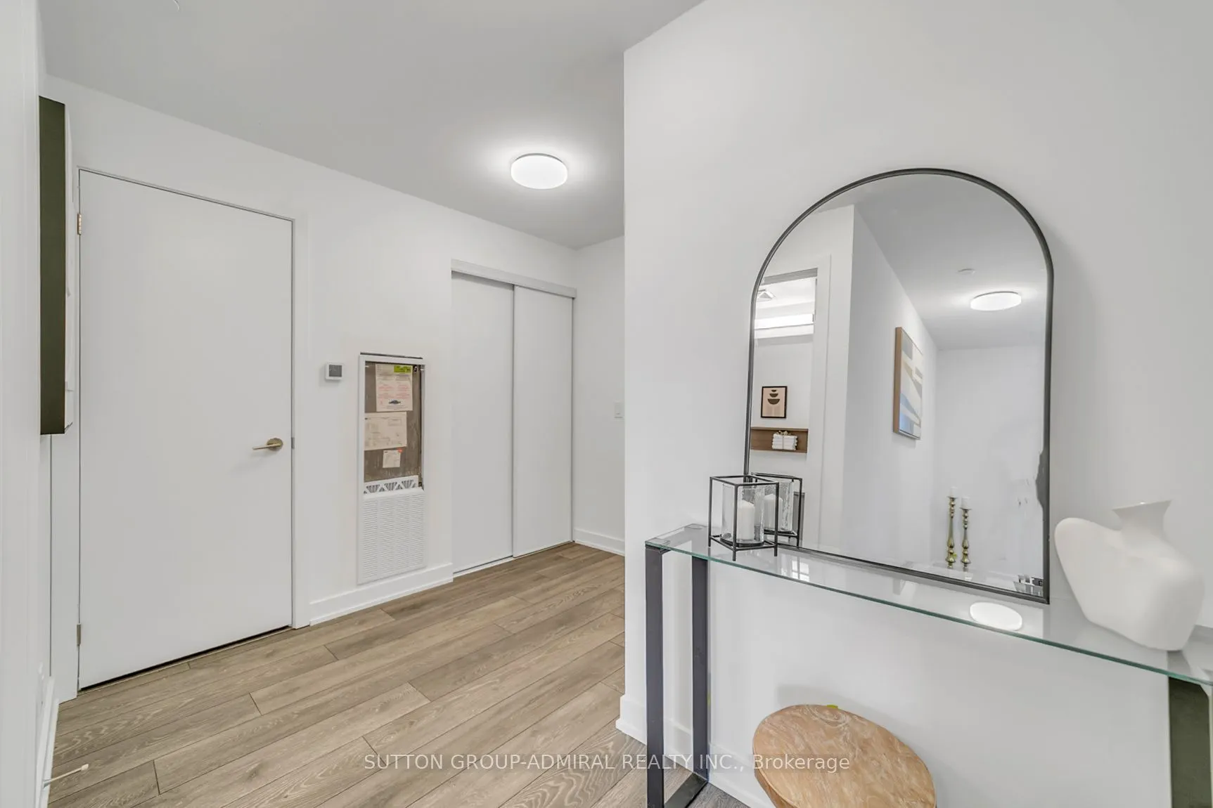 8888 Yonge Street #322