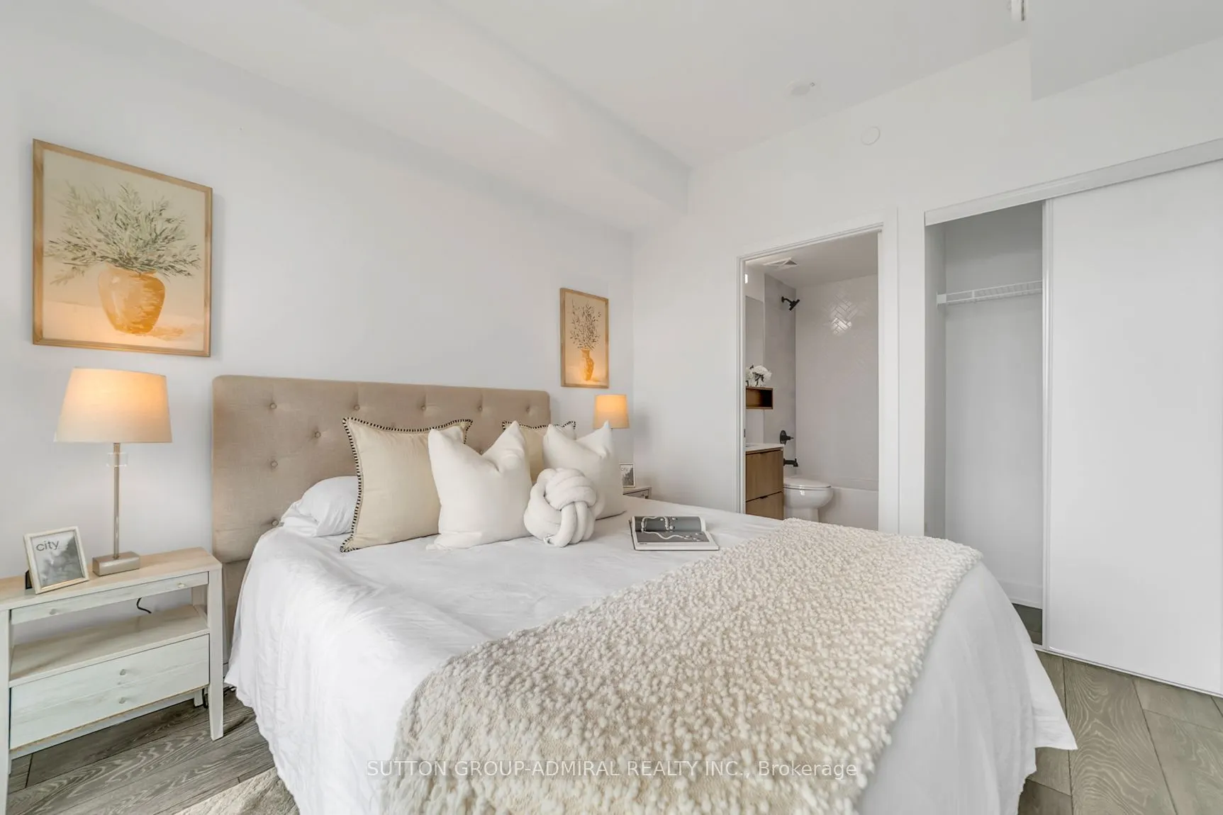 8888 Yonge Street #322