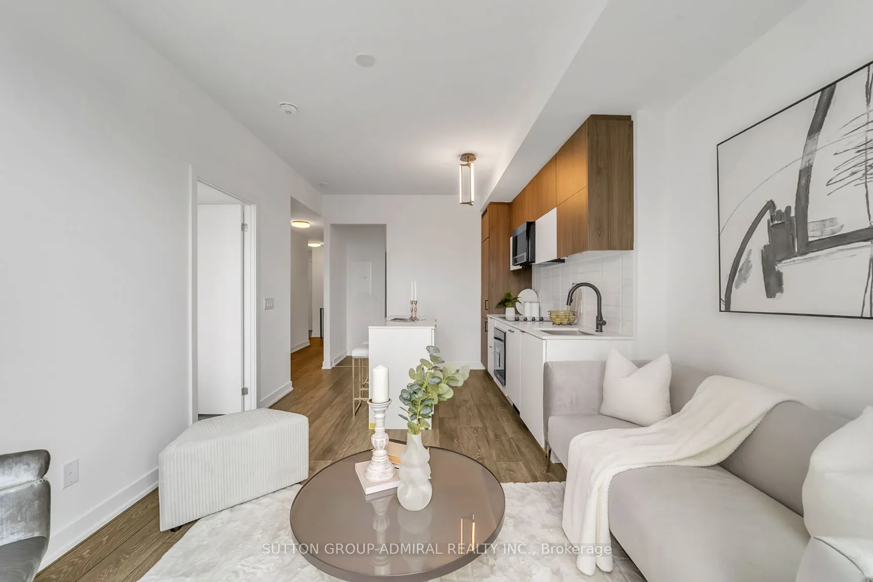 8888 Yonge Street #322