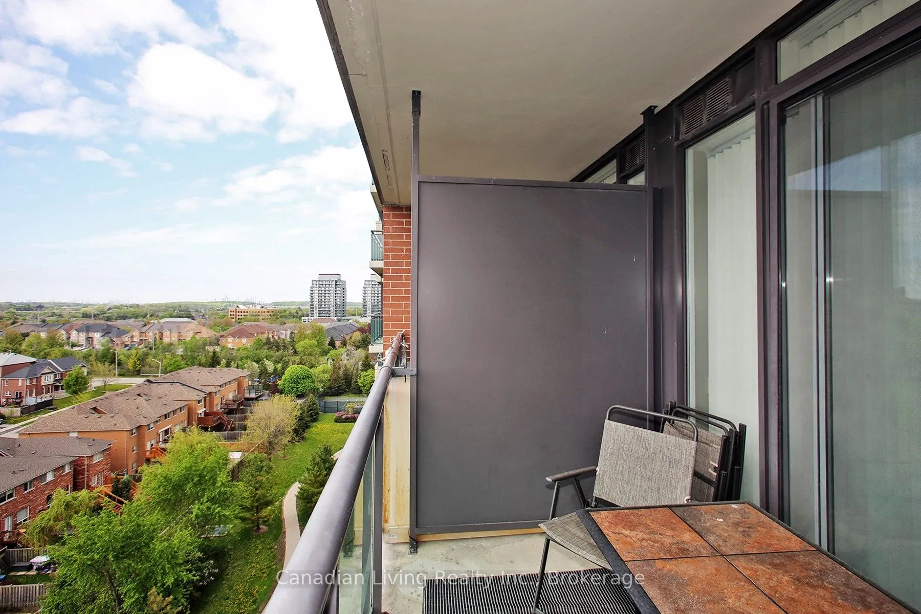 310 Red Maple Road, #1013
