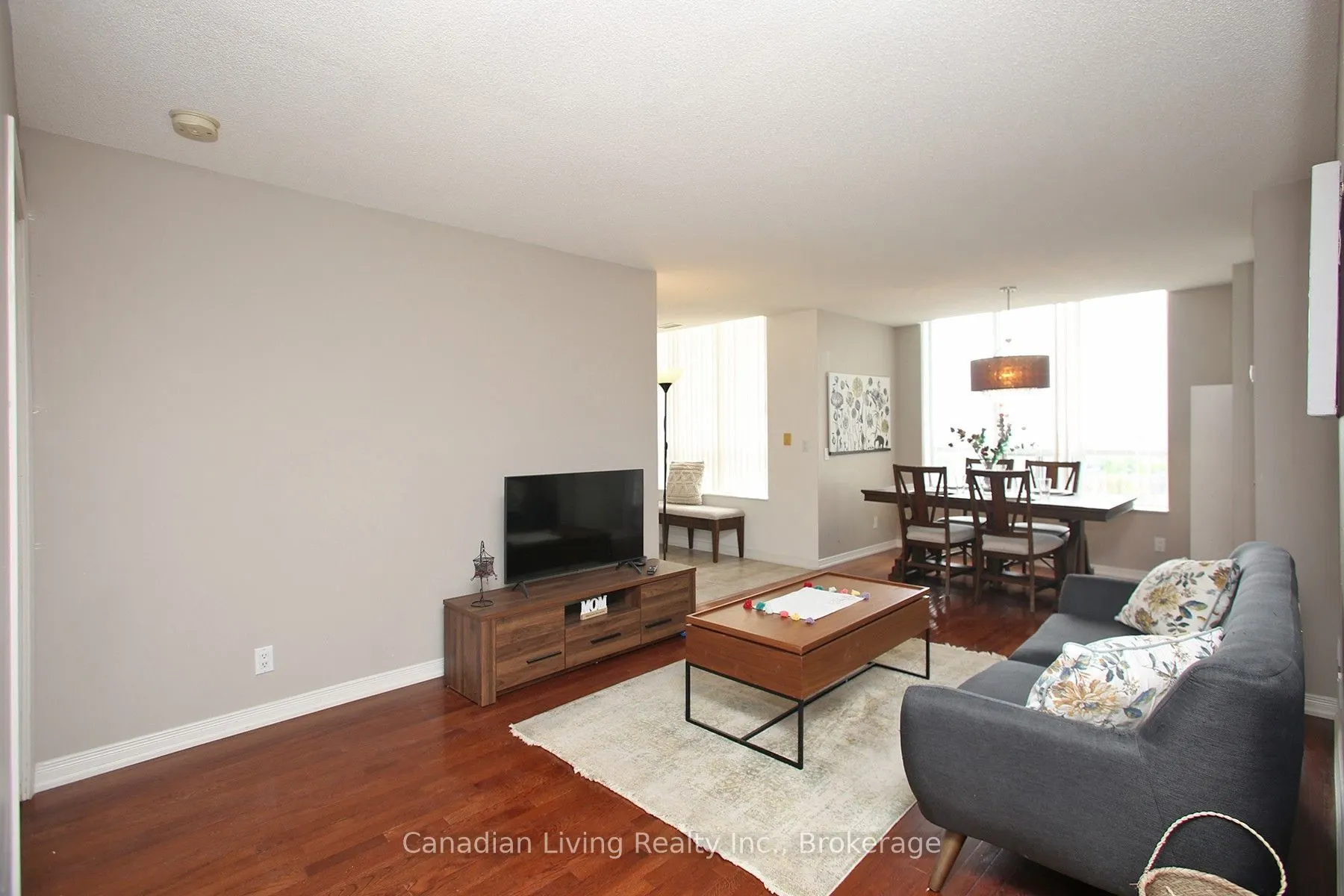 310 Red Maple Road, #1013