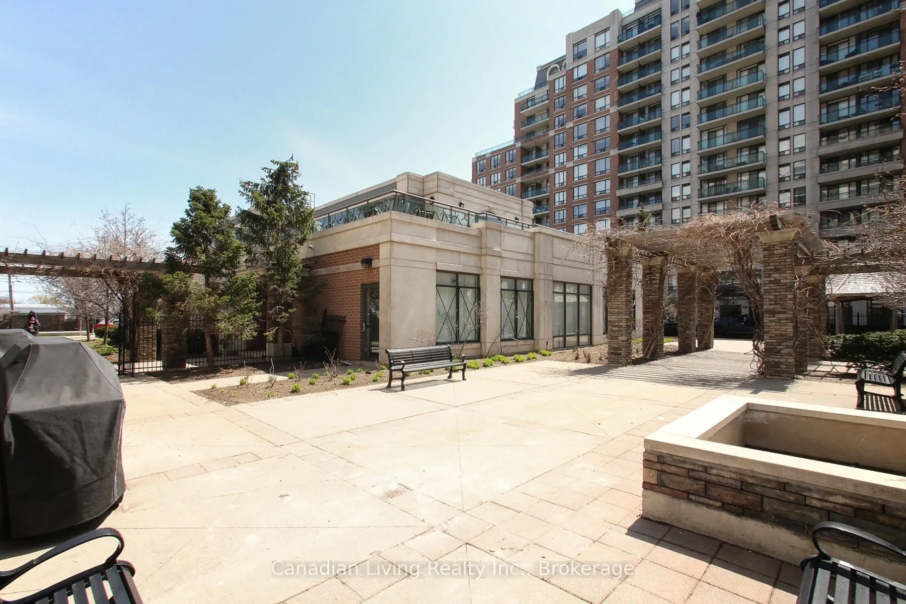 310 Red Maple Road, #1013