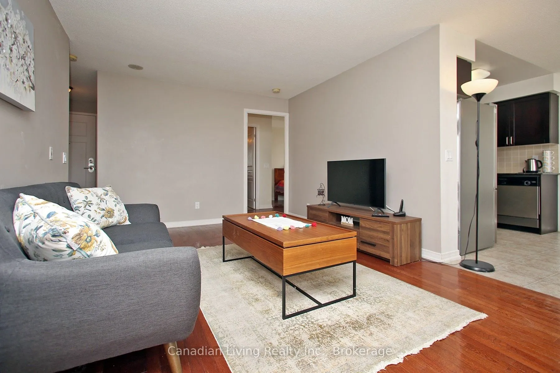 310 Red Maple Road, #1013