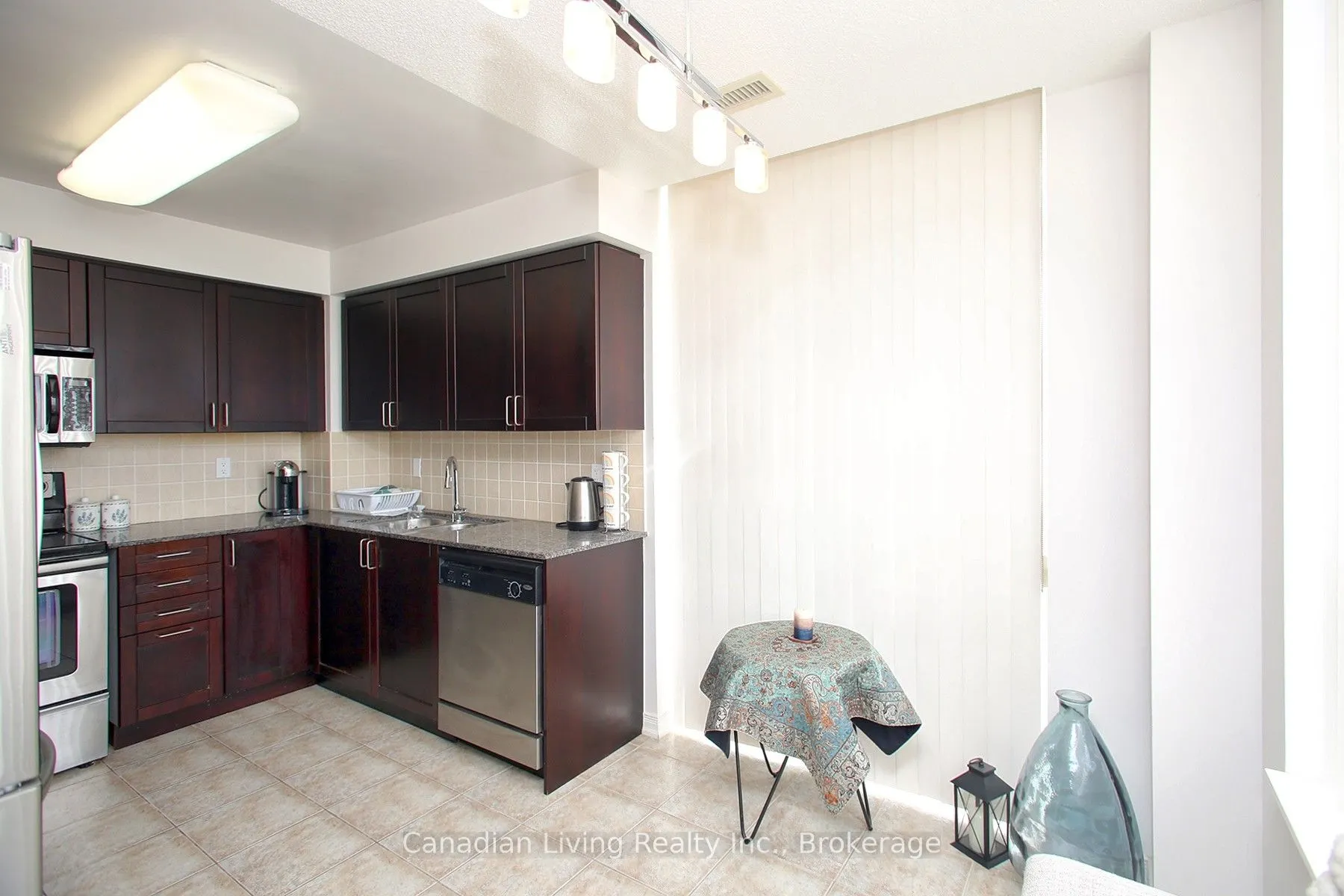 310 Red Maple Road, #1013