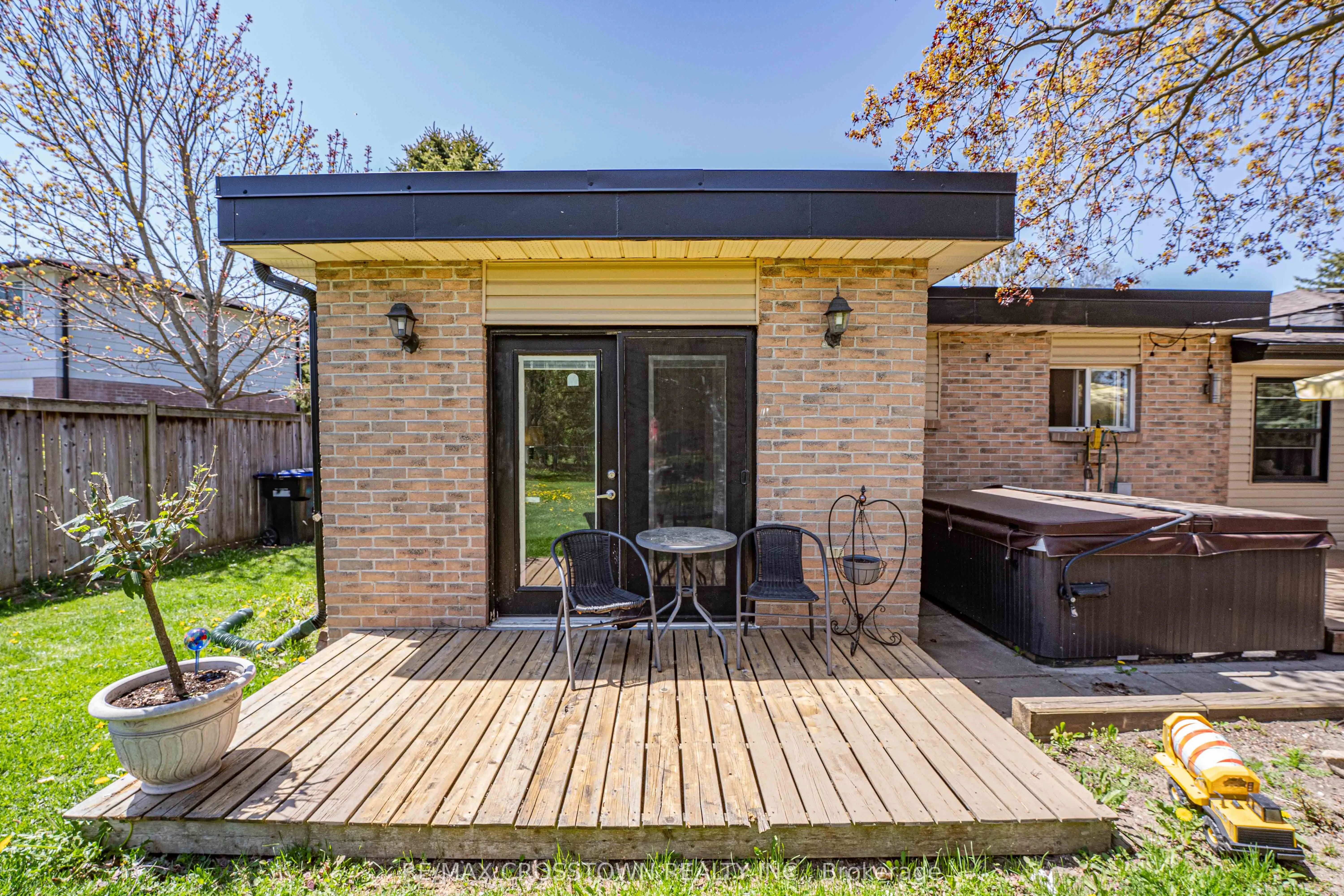 204 Camilla Crescent