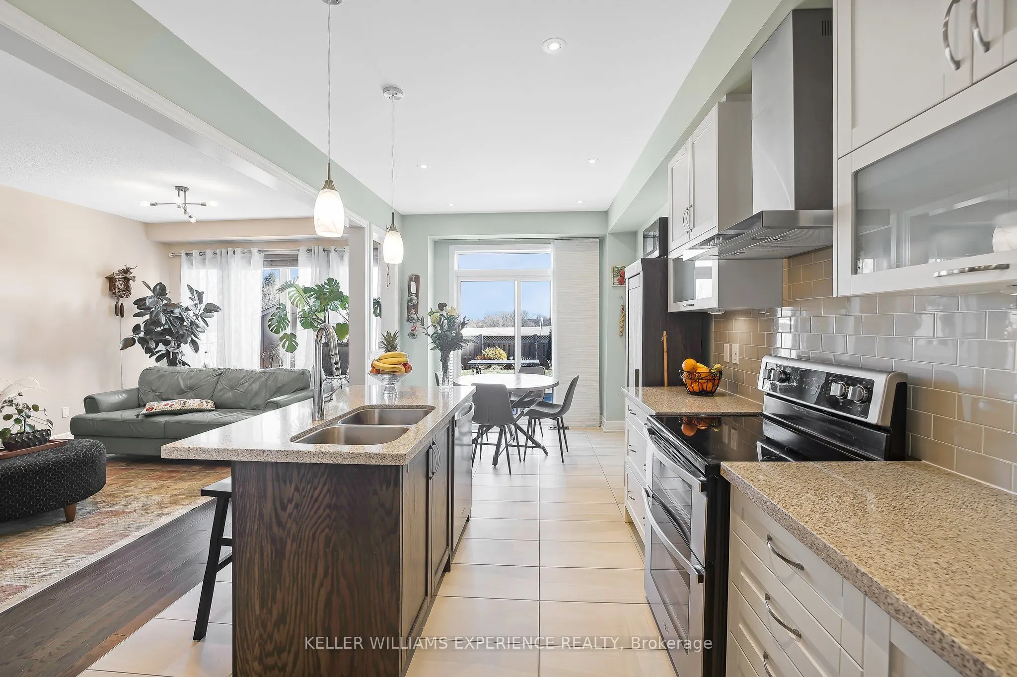 15 Wagner Crescent