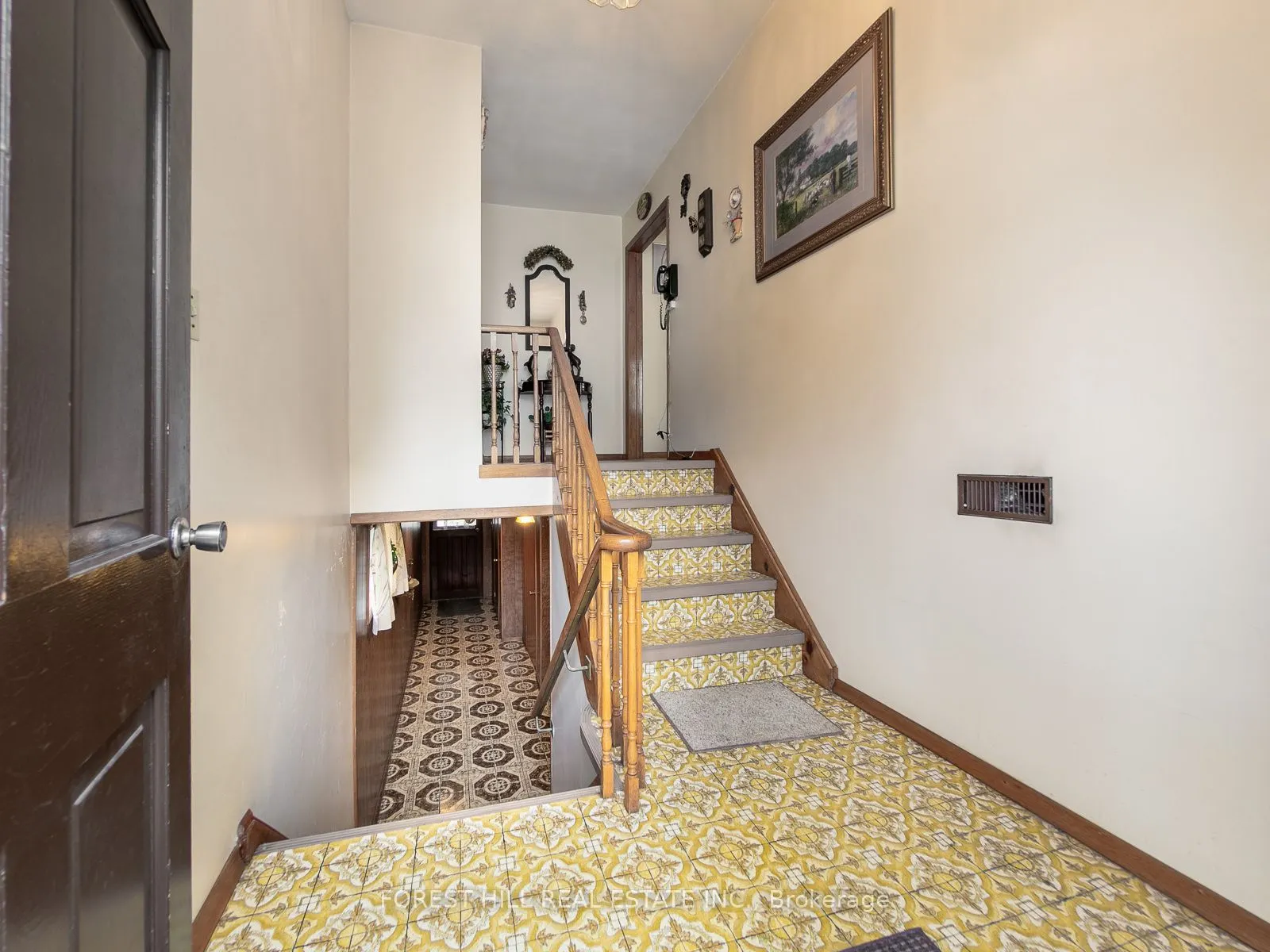 221 Elgin Mills Road W