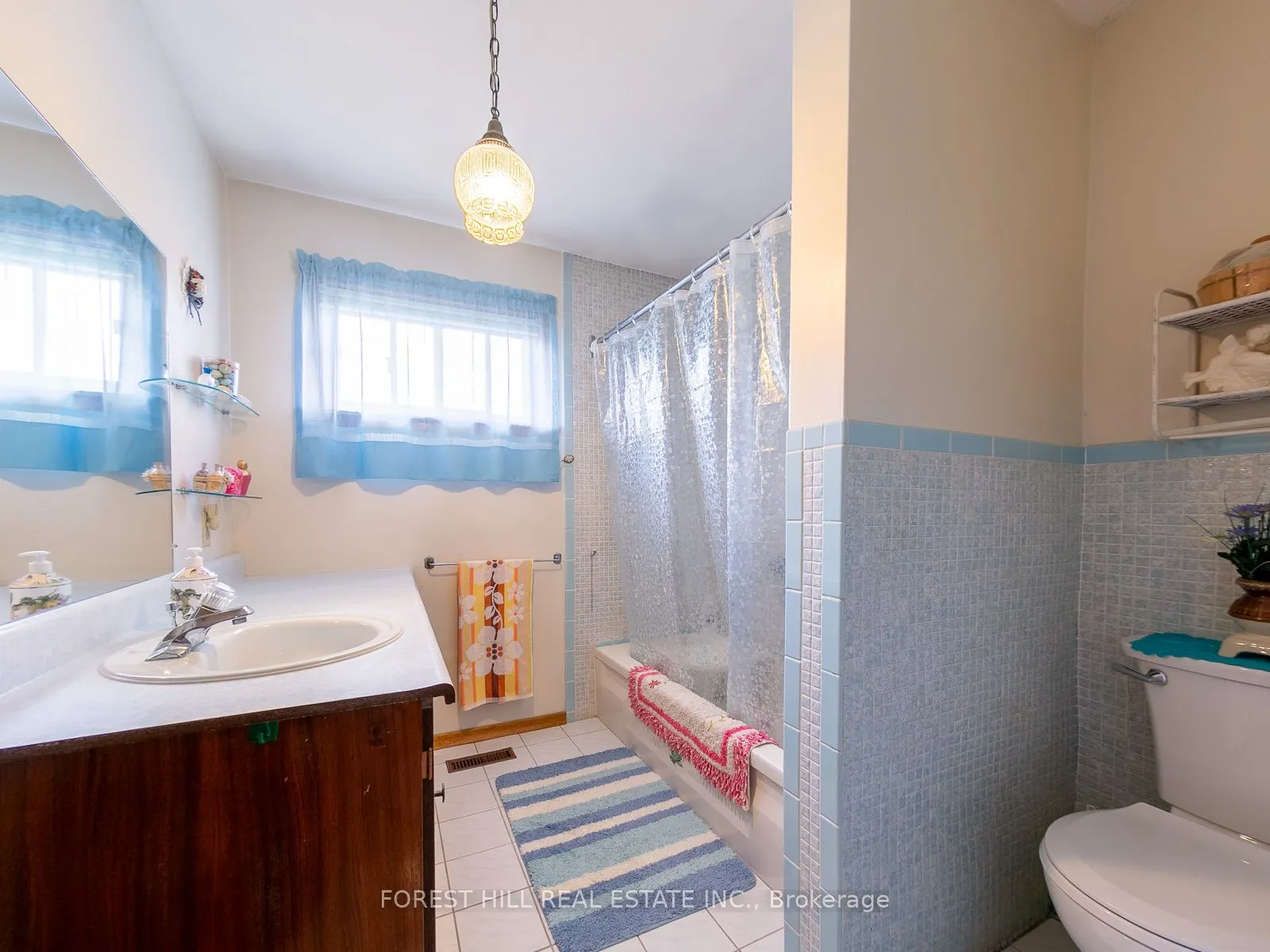 221 Elgin Mills Road W