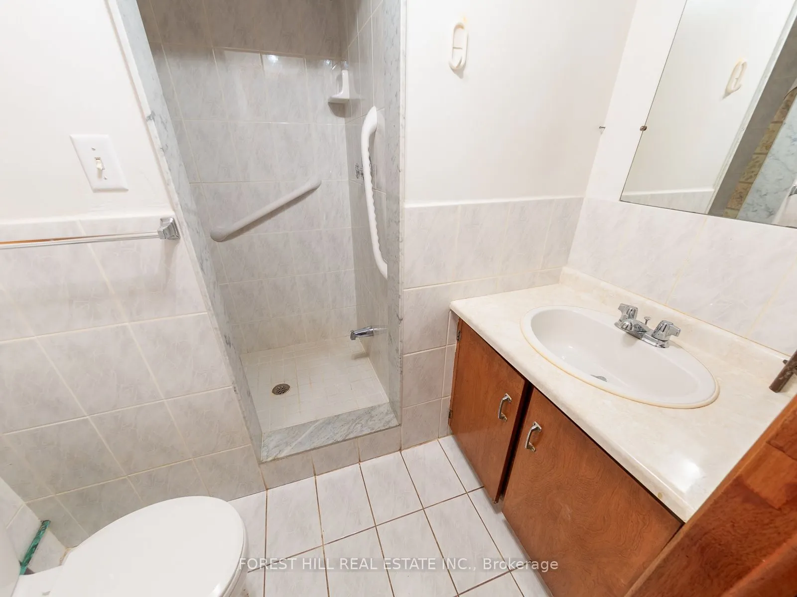 221 Elgin Mills Road W