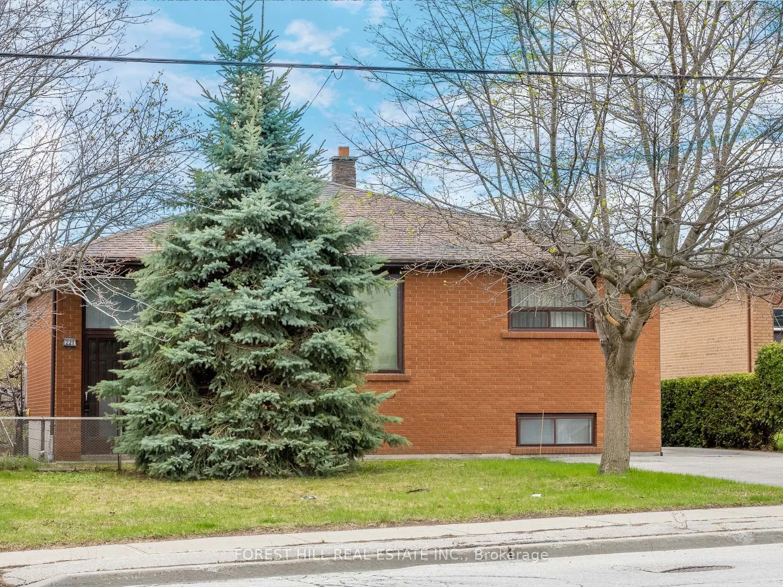 221 Elgin Mills Road W