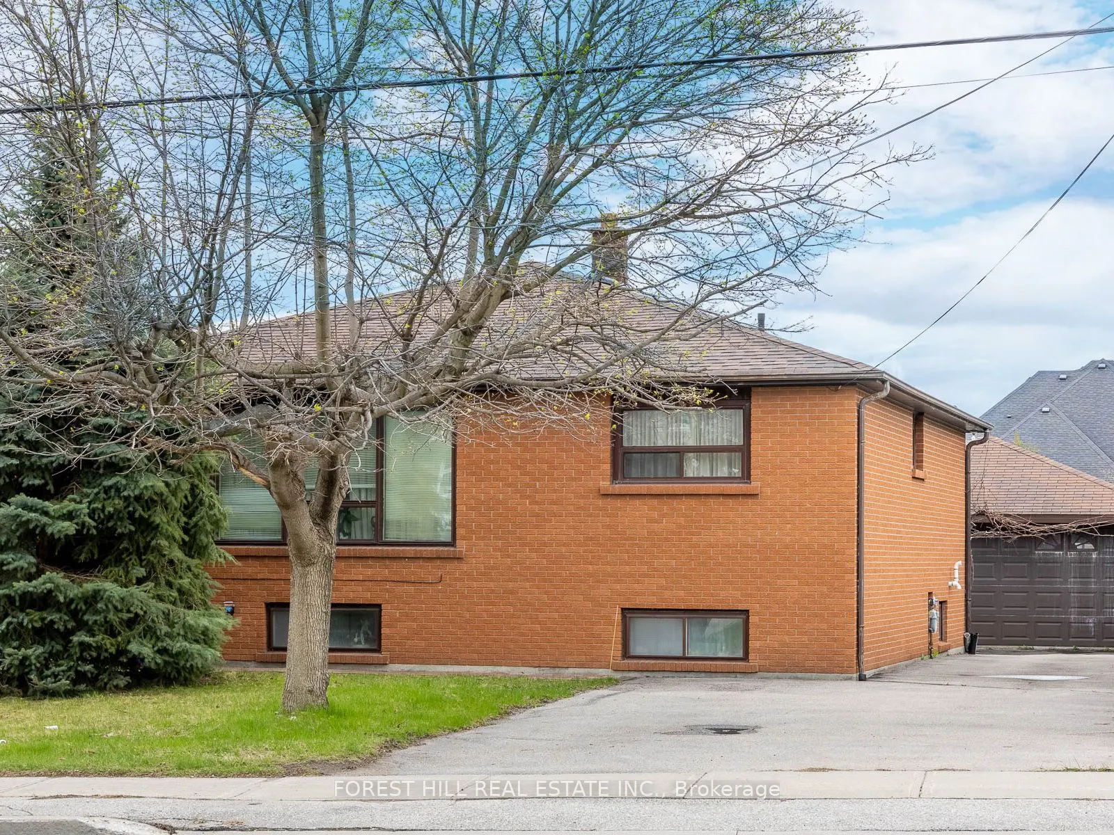 221 Elgin Mills Road W
