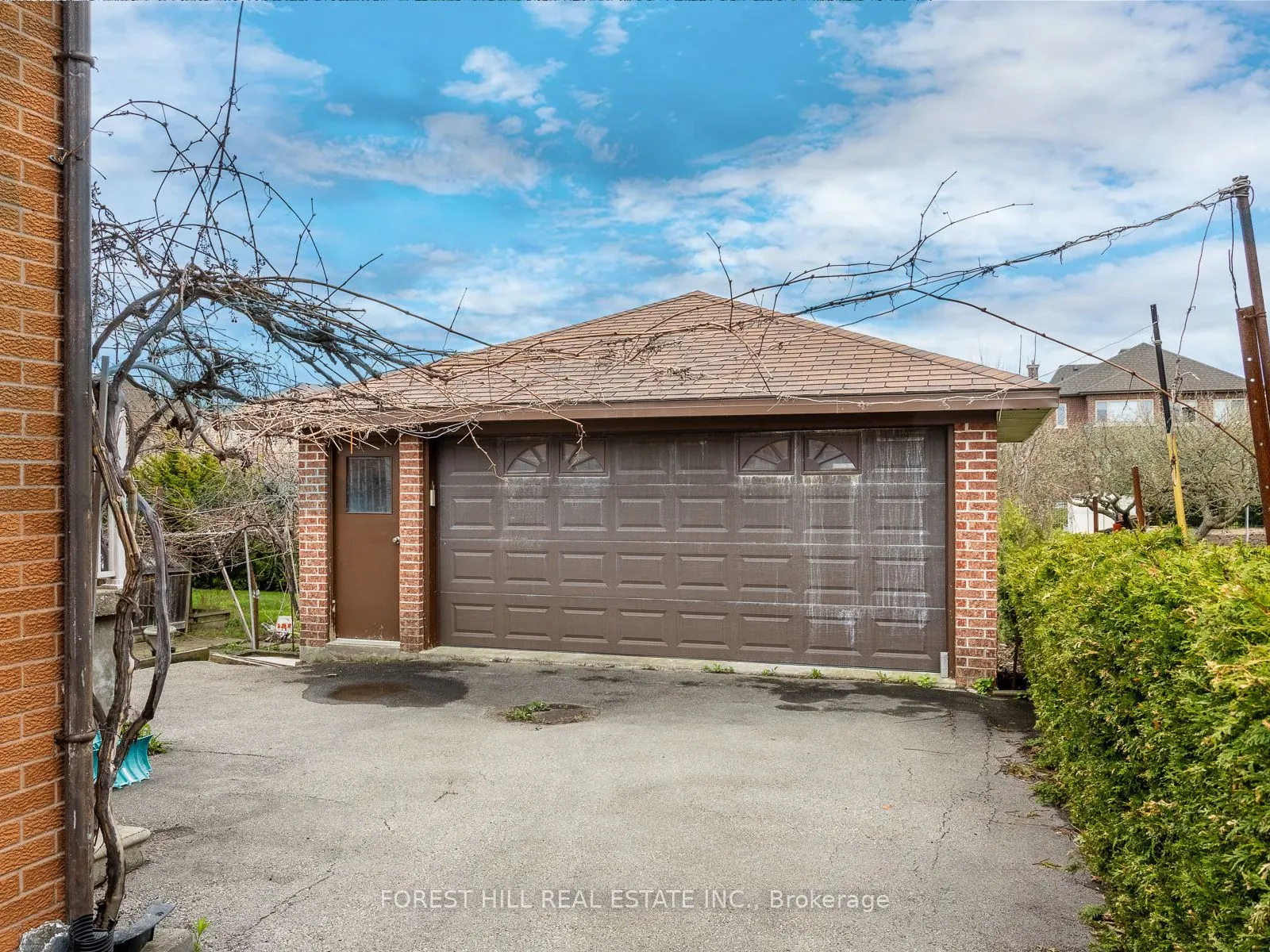 221 Elgin Mills Road W