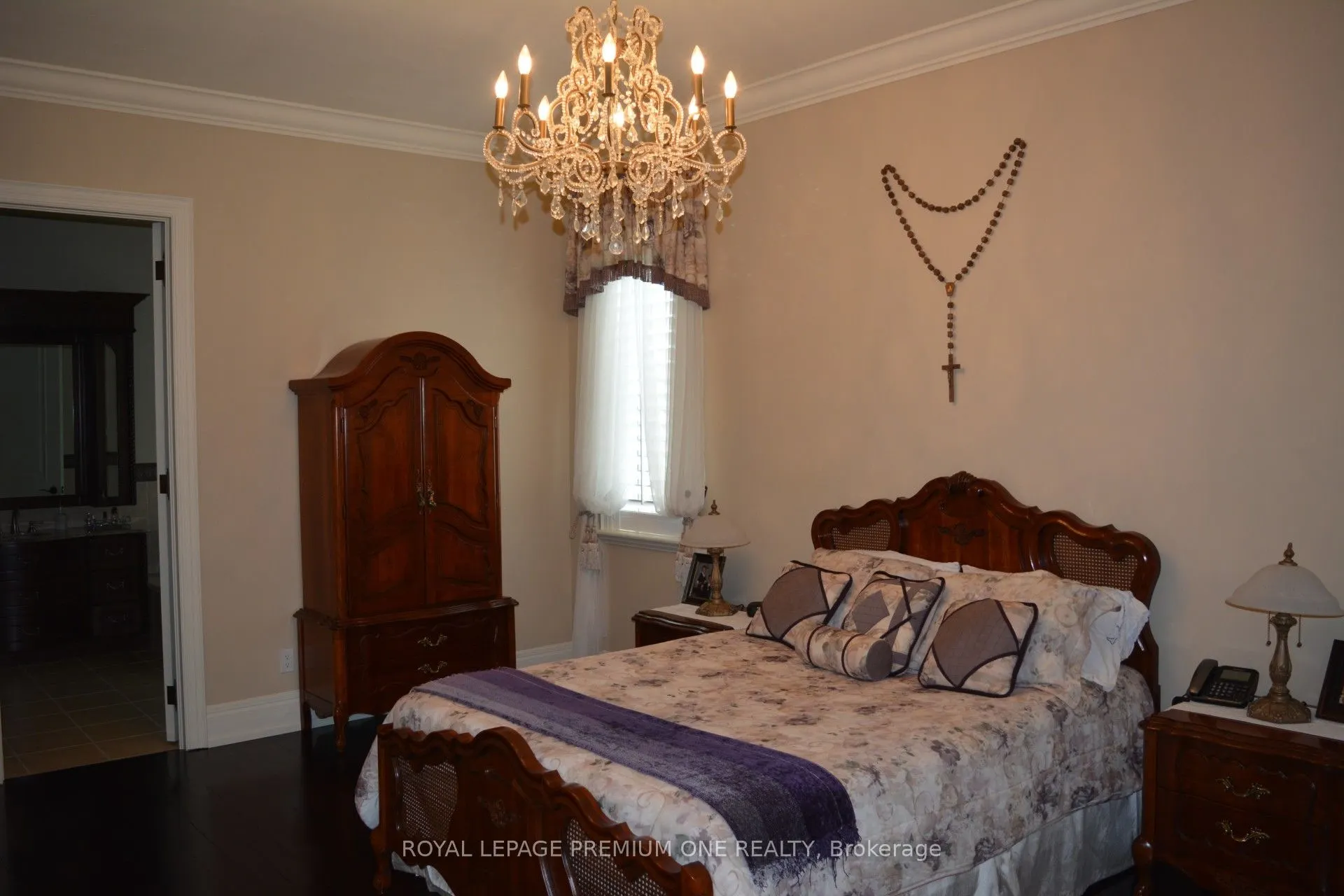 15 Frini Court