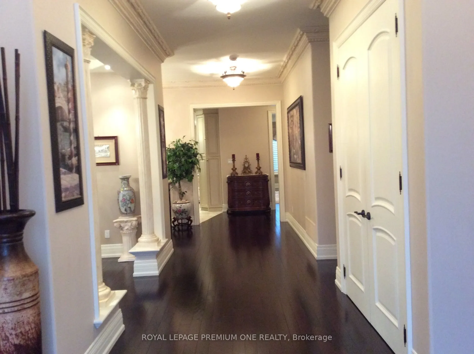 15 Frini Court