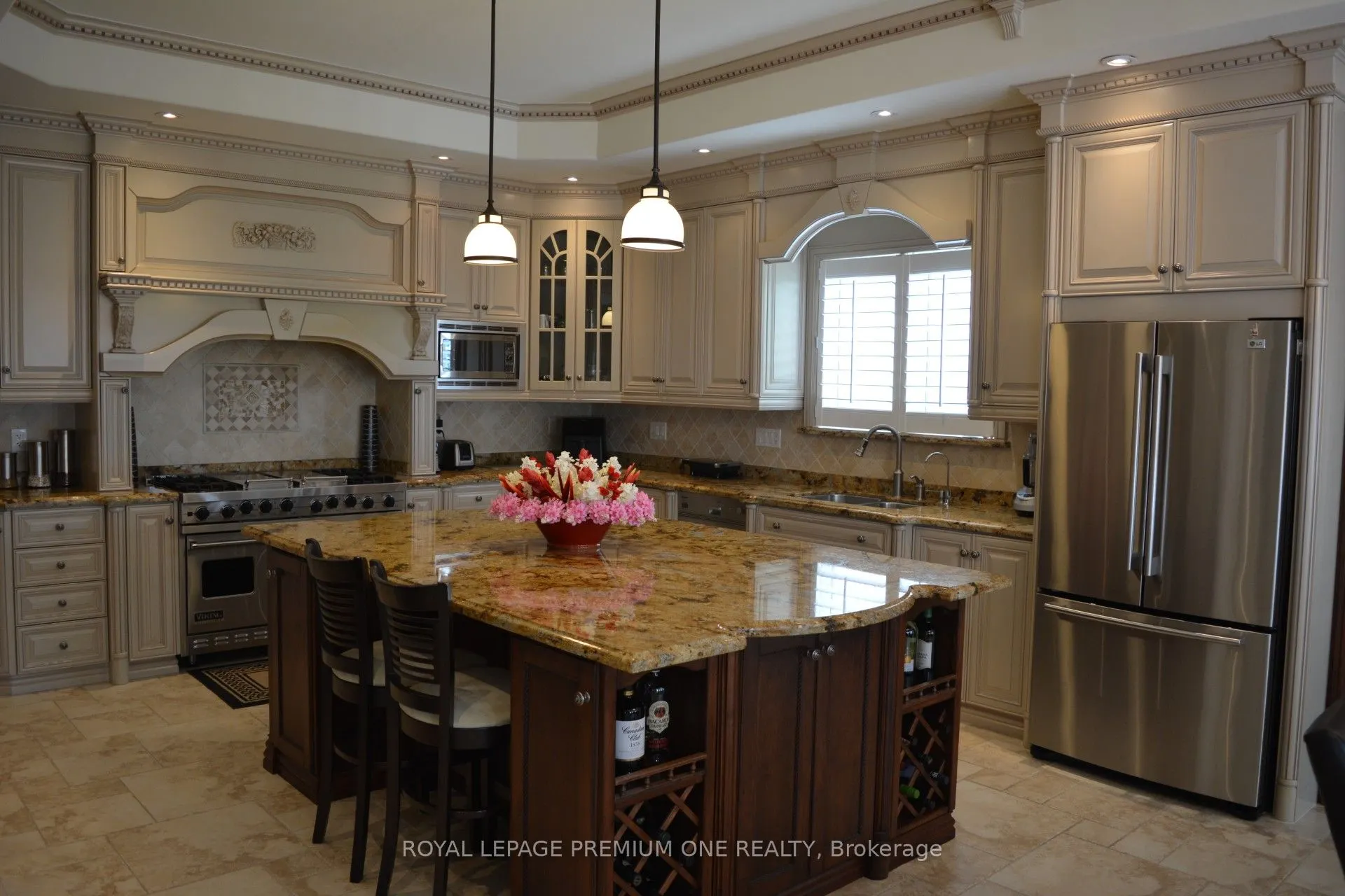 15 Frini Court