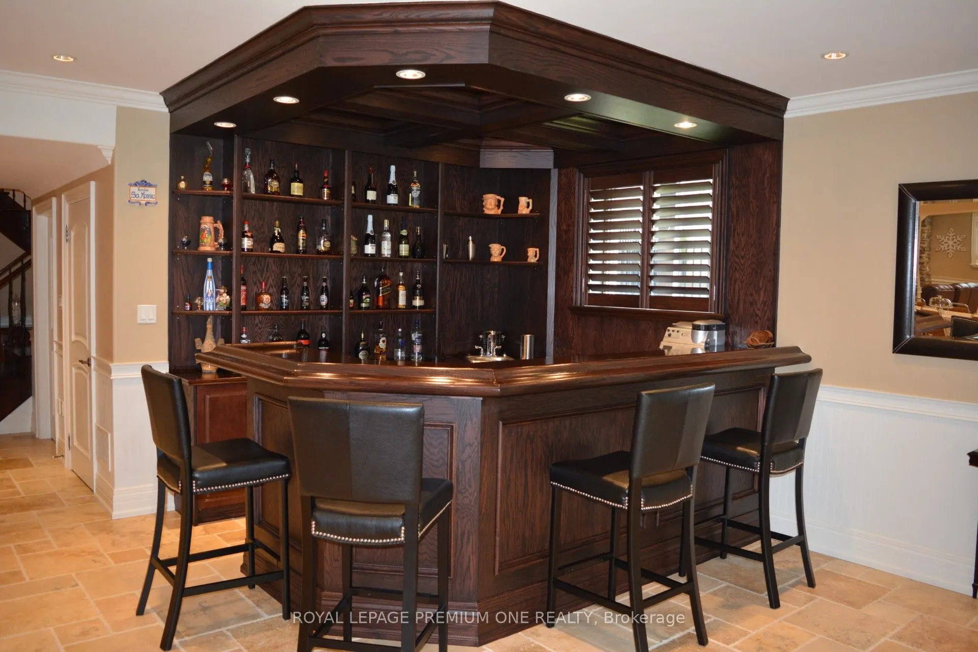 15 Frini Court