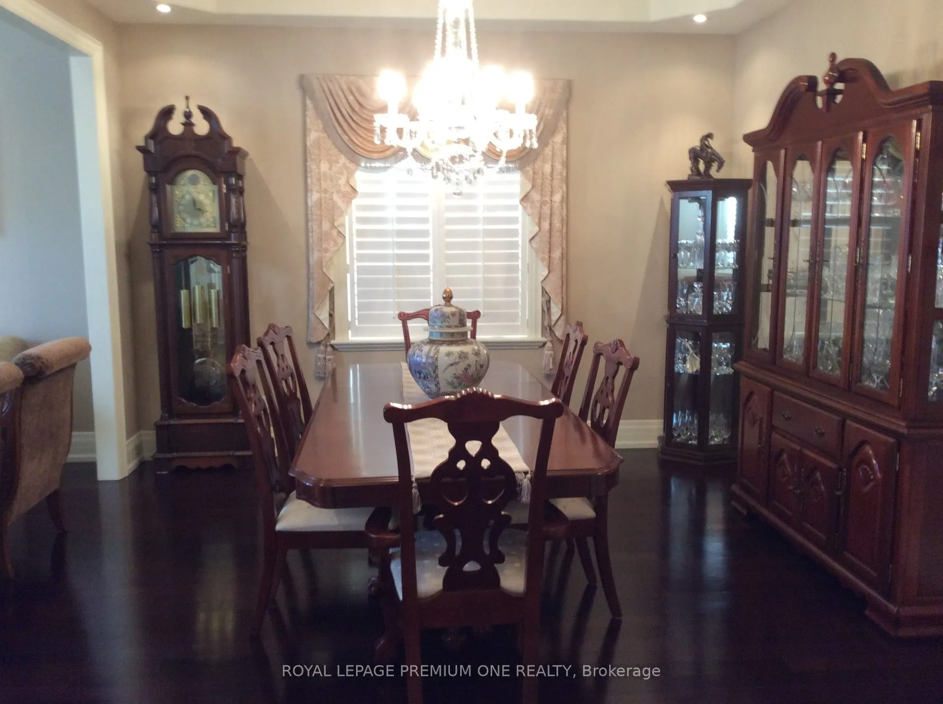 15 Frini Court