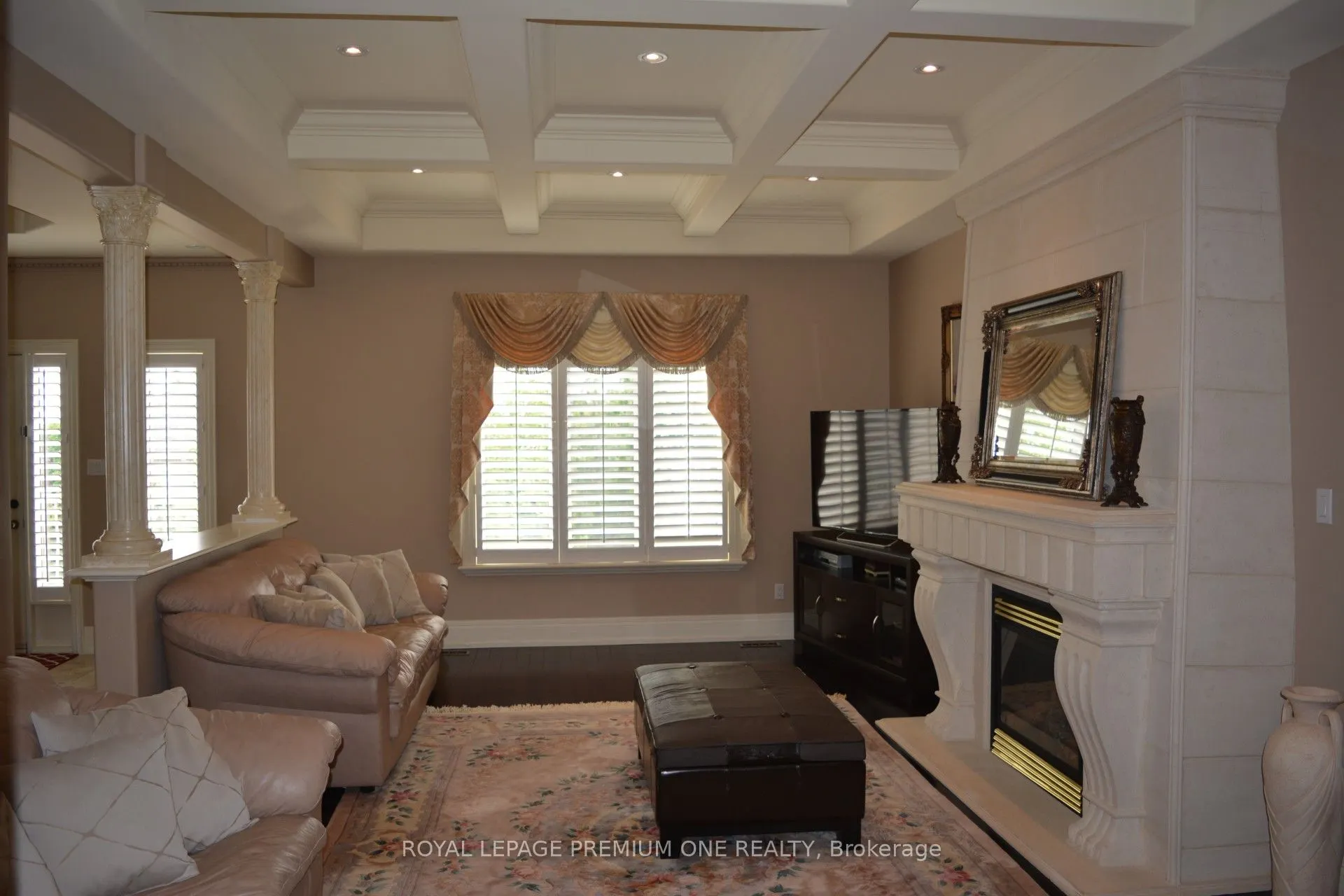 15 Frini Court