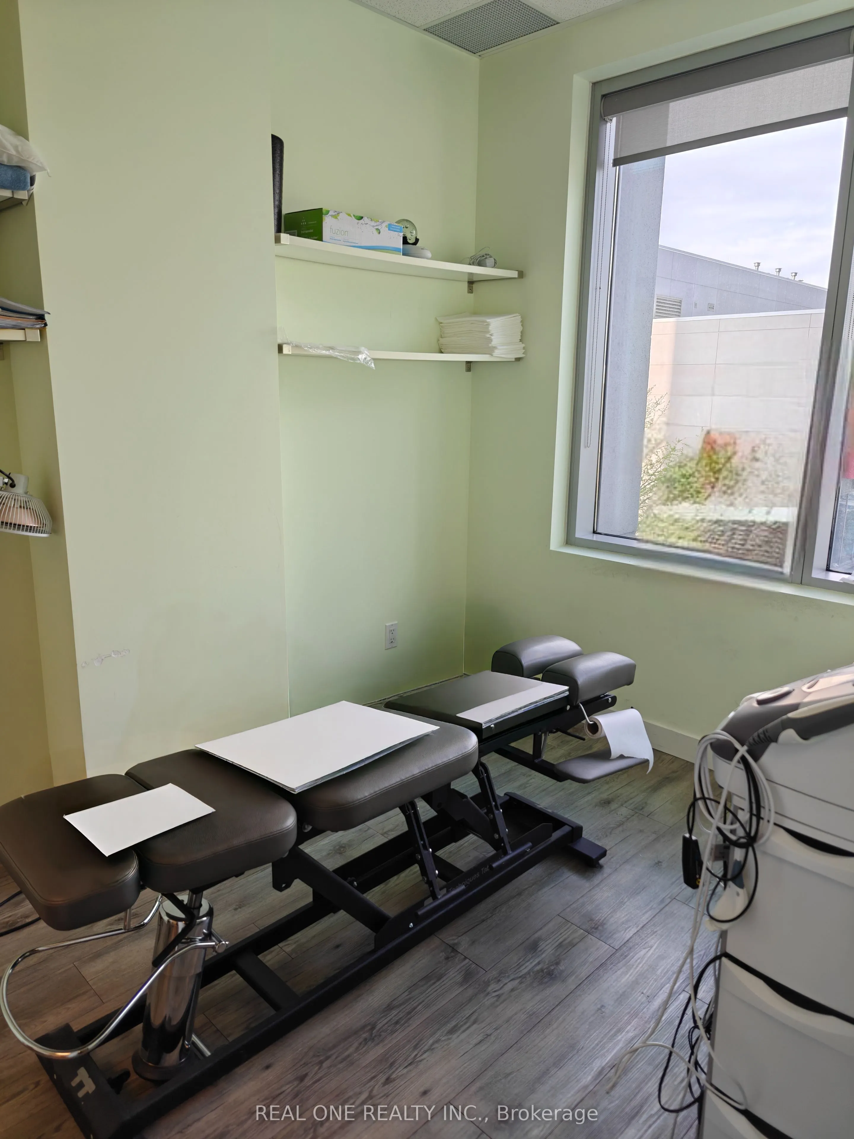 7191 Yonge Street, #204