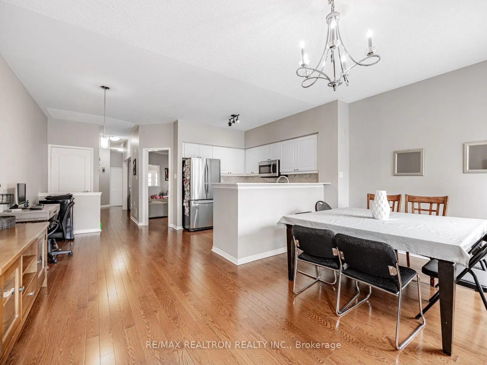 27 Tuscana Boulevard