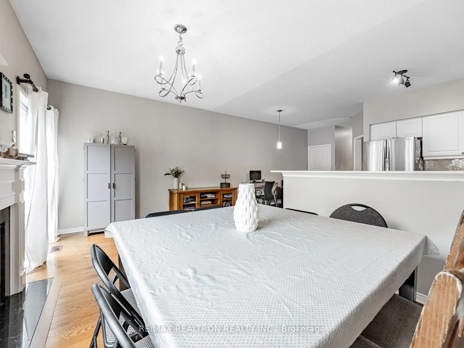 27 Tuscana Boulevard